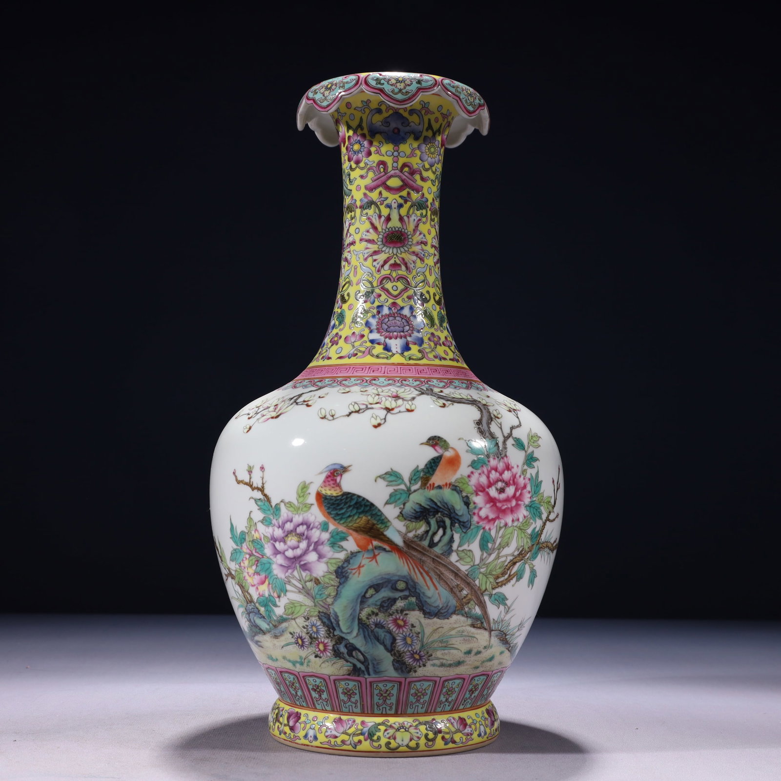 An Exquisite Famille-Rose Flower and Bird Pattern Vase,with poem: An Exquisite Famille-Rose Flower and Bird Pattern Vase,with poem,Qing Dynasty,China,Qianlong Six-character Mark,Size:6.7inx13.4in,Weight:2000g