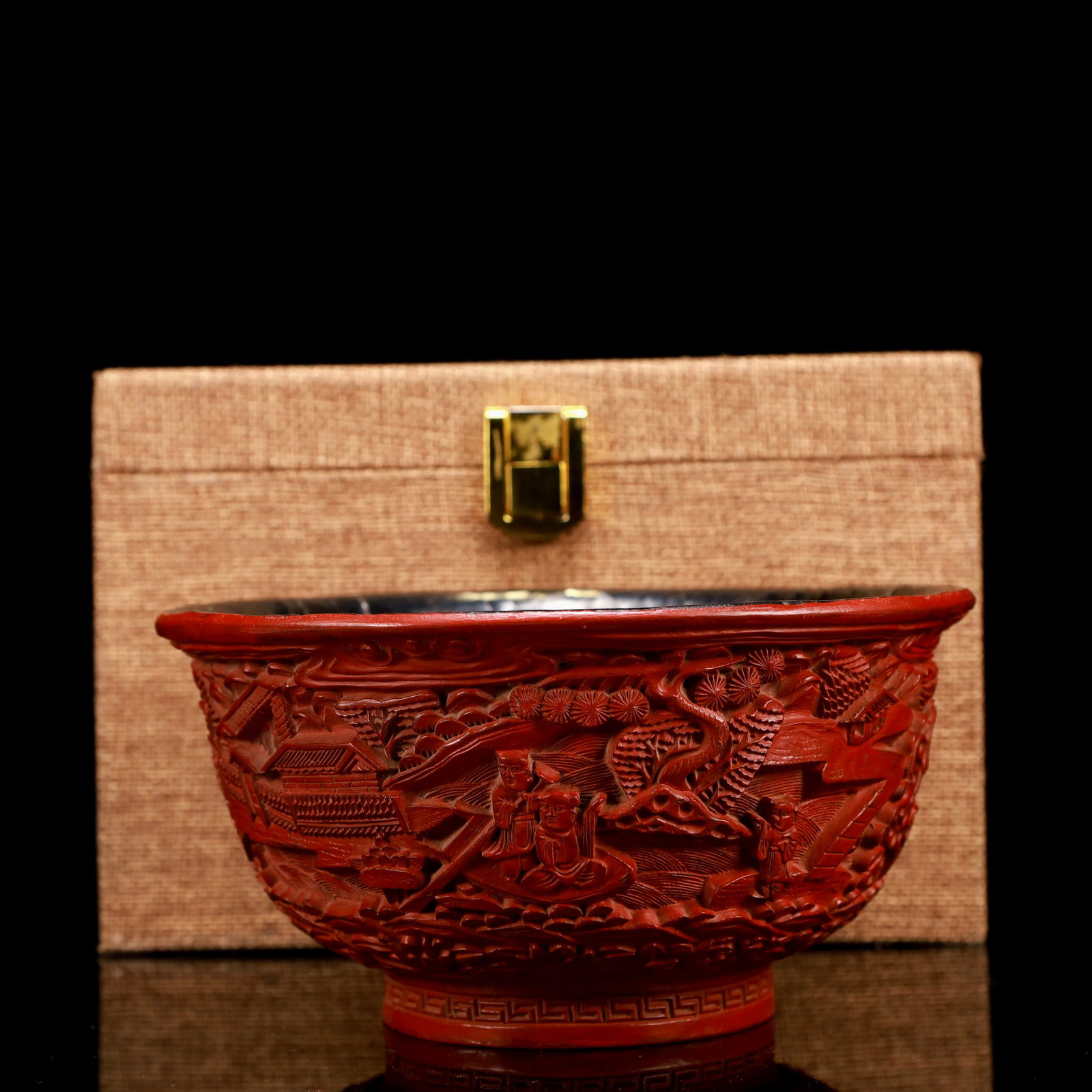 An Exquisite Lacquerware Landscape and Figure Pattern Bowl: An Exquisite Lacquerware Landscape and Figure Pattern Bowl,Qing Dynasty, China,Qianlong Six-character Mark,Size:6.3inx6.3inx3.3in 漆器山水人物纹碗,È