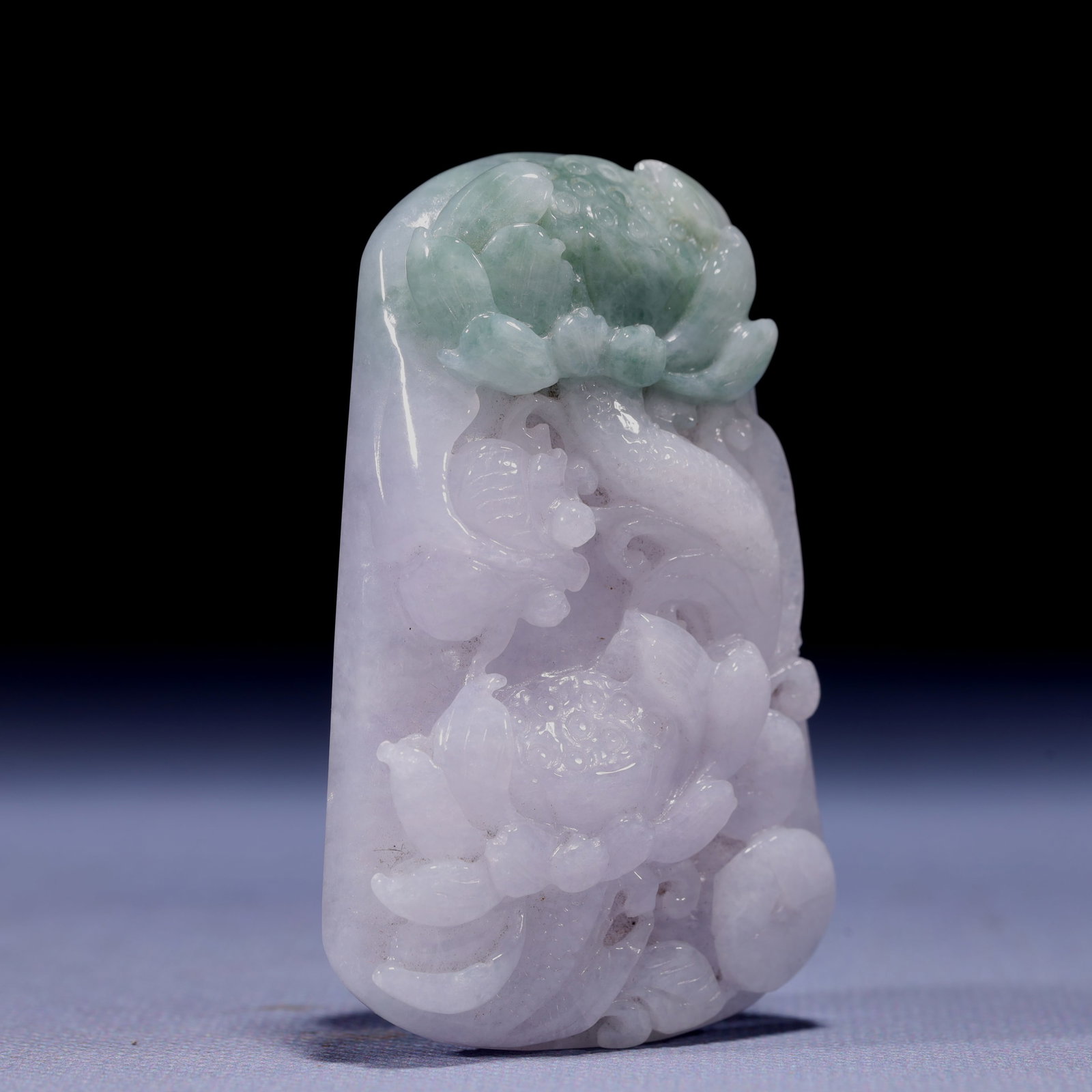 An Exquisite Jadeite Flower Pattern Pendant - 3