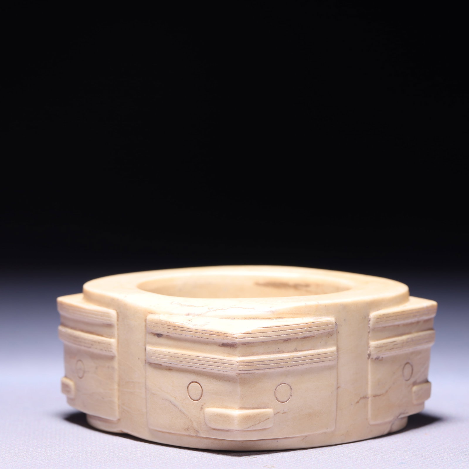 An Archaic Hongshan Culture Yellow Jade Beast-Face Pattern Jade Cong: An Archaic Hongshan Culture Yellow Jade Beast-Face Pattern Jade Cong,Ancient Time,China,Size:3inx1.4in,Weight:303g 红山文化黄玉兽面纹玉ĩ