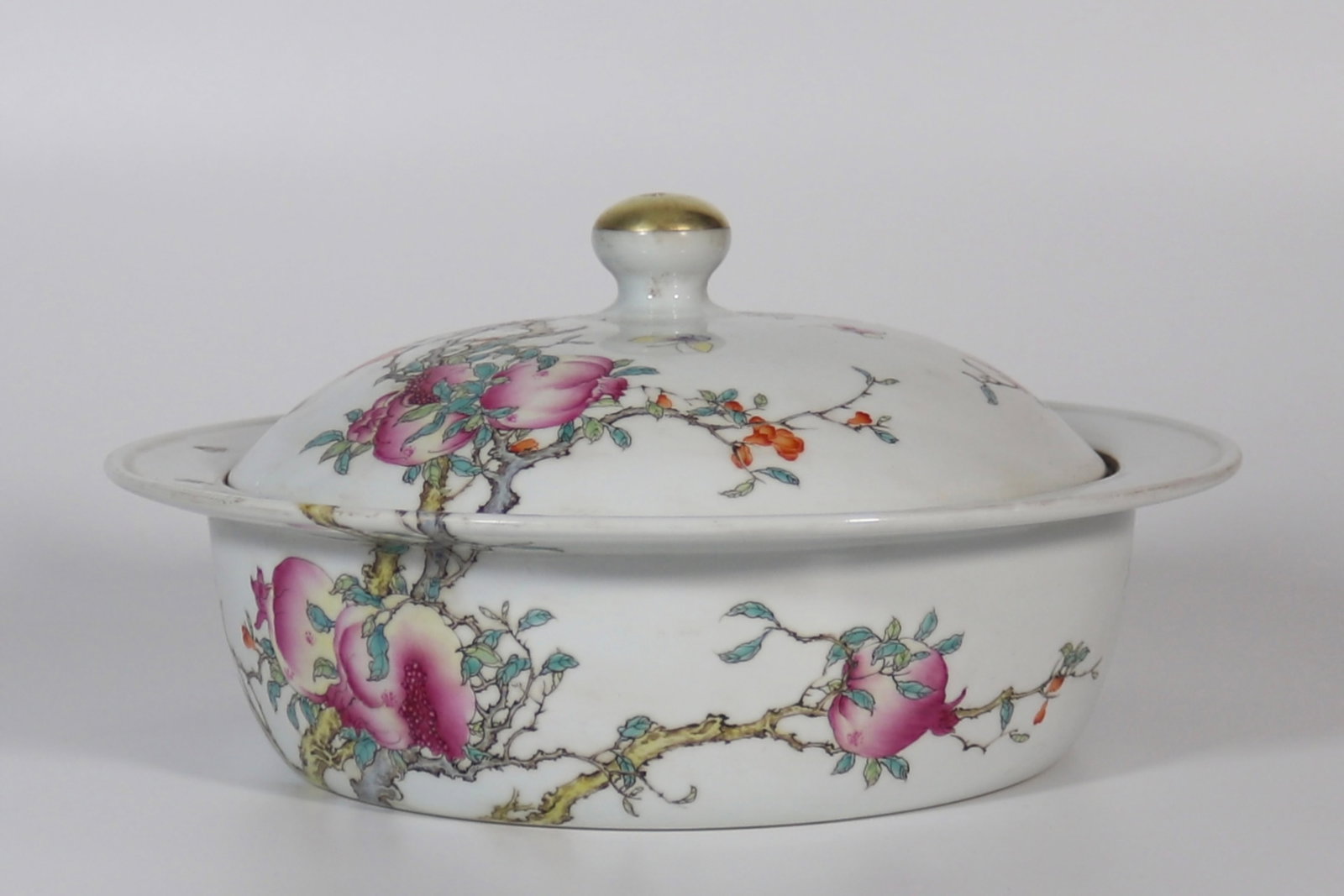 A fine famille rose pomegranate and floral covered serving pot (1 of 9)