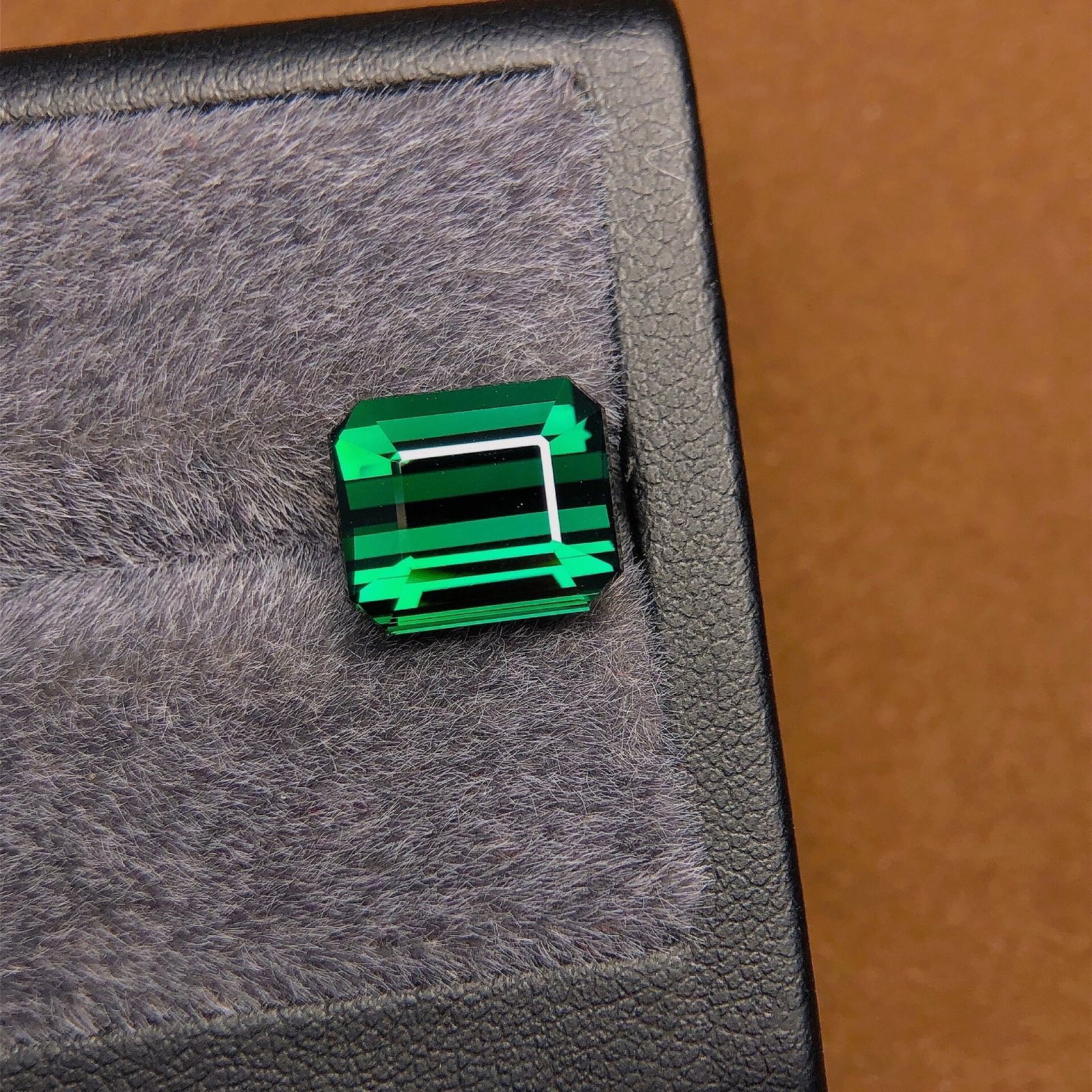7.95Ctw Natural Tourmaline Loose: 7.95Ctw Natural Tourmaline Loose,Size:11.7mmx10.0mmx7.1mm 7.95Ctw天然碧玺裸石