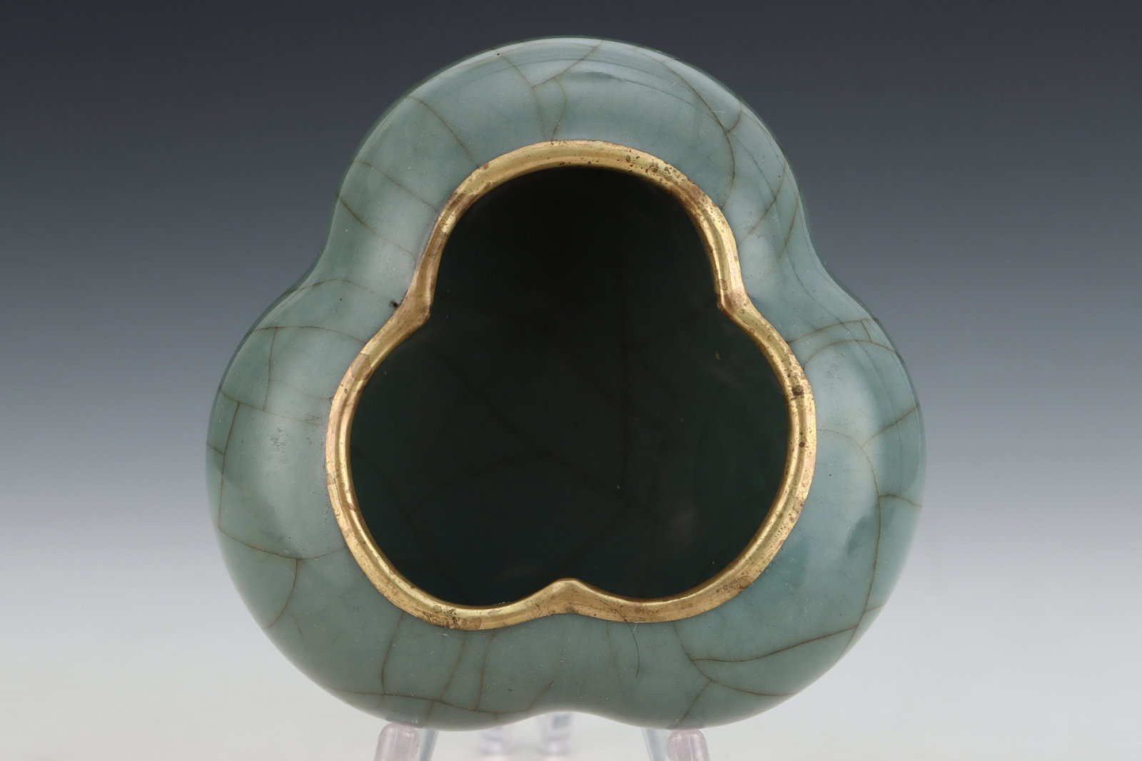An Exquisite Guan yao Celadon Glazed Painted Gold Brush Washer,with an Imperial Poem by Emperor: An Exquisite Guan yao Celadon Glazed Painted Gold Brush Washer,with an Imperial Poem by Emperor Qianlong,Song Dynasty,China,Size:2inx5.1in 官窑青釉描金笔ė