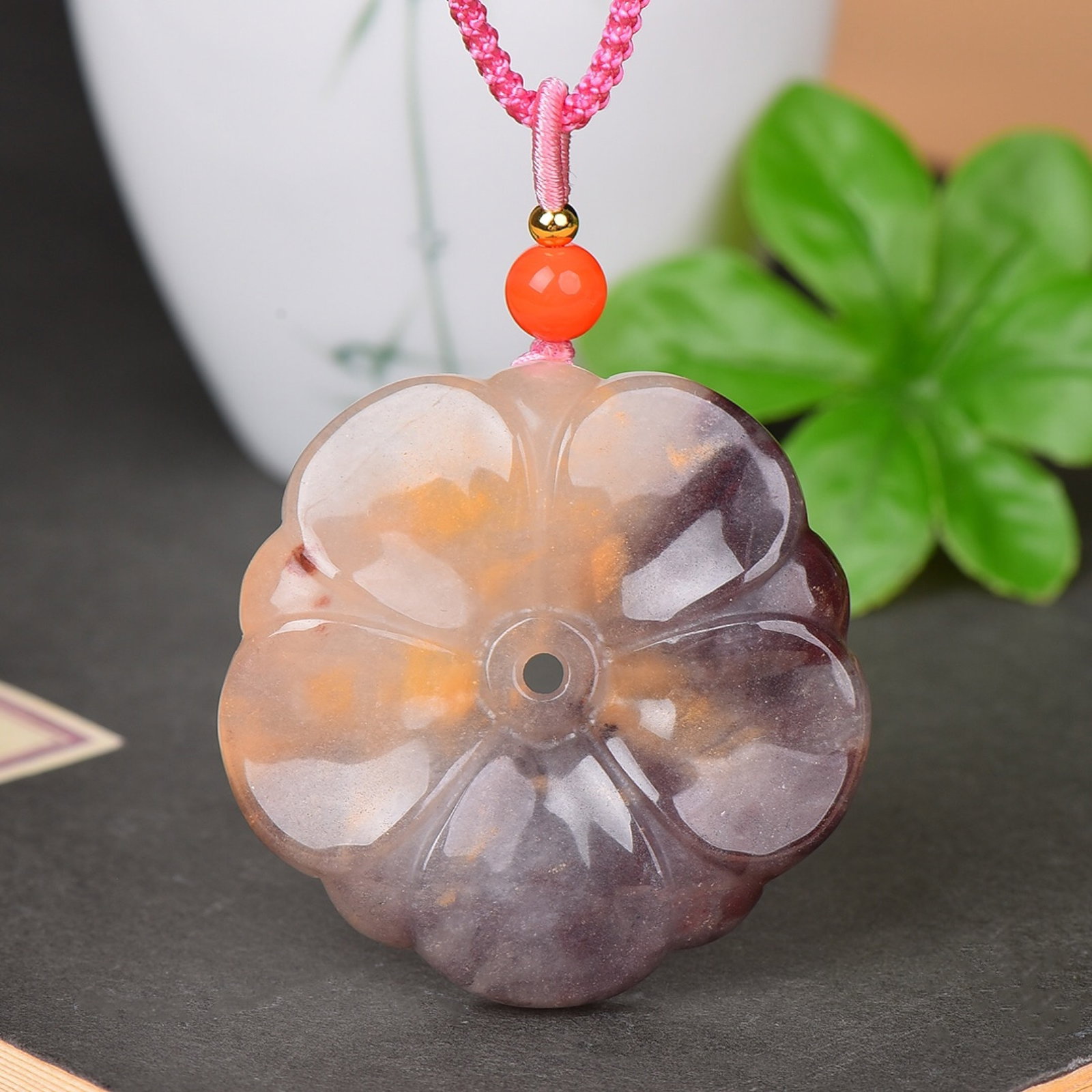 An Exquisite Red Jade Flower Pattern Pendant: An Exquisite Red Jade Flower Pattern Pendant,Size:50mmx50mm 红玉花卉纹挂件