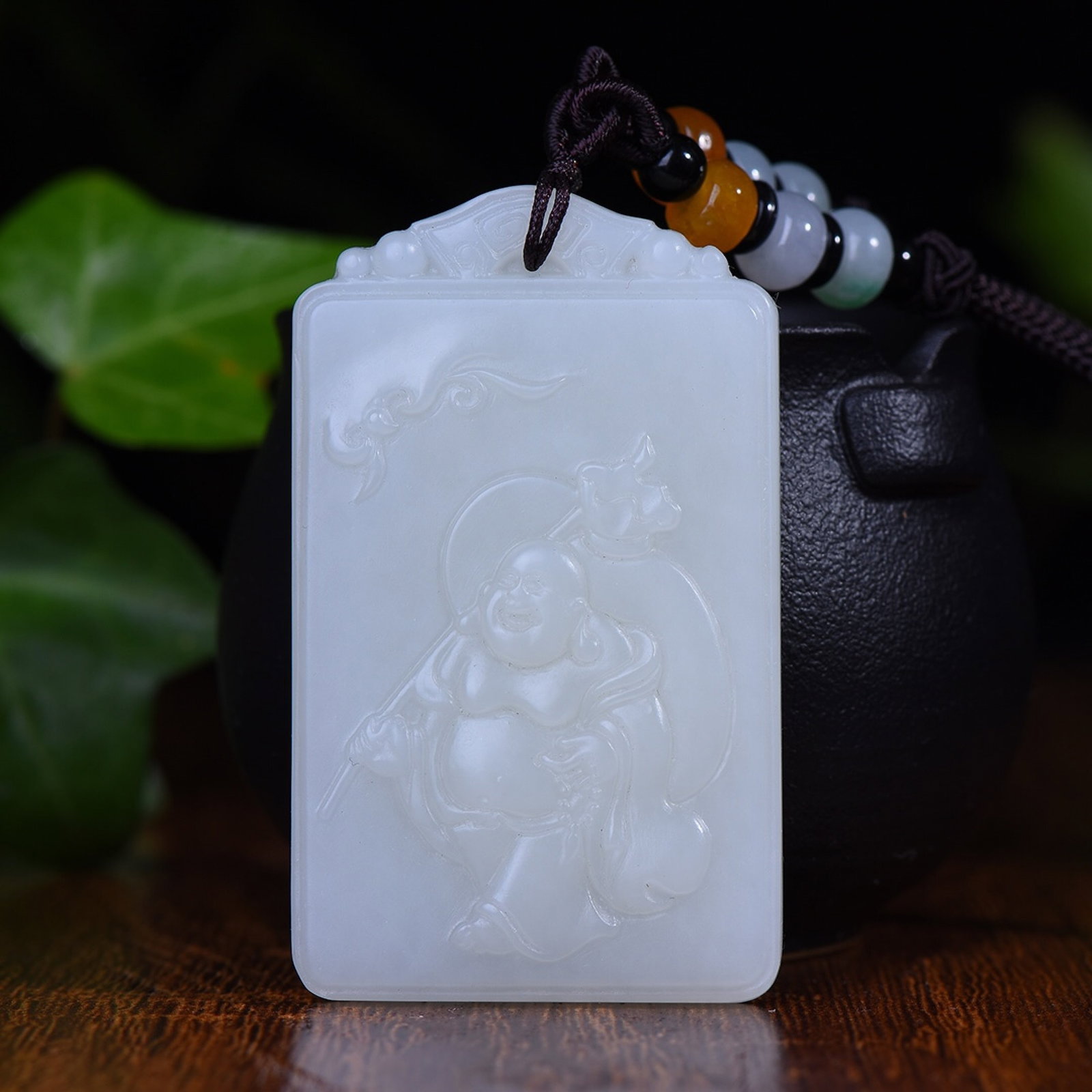 An Exquisite White Jade Maitreya Buddha Pattern Pendant: An Exquisite White Jade Maitreya Buddha Pattern Pendant,Size:36mmx60mm (寓意)静观世事起伏,笑看风起云涌,是Š