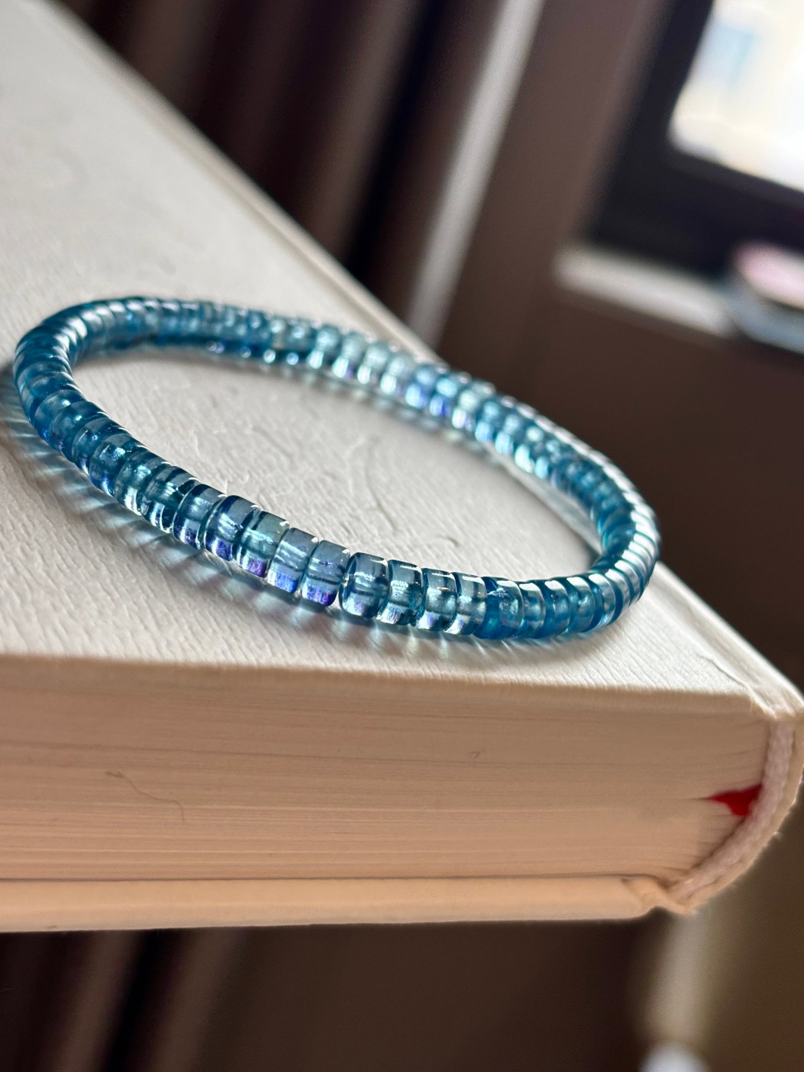 An Exquisite Aquamarine Bracelets: An Exquisite Aquamarine Bracelets,Size:5.mm,Weight:8.7g 海蓝宝手串