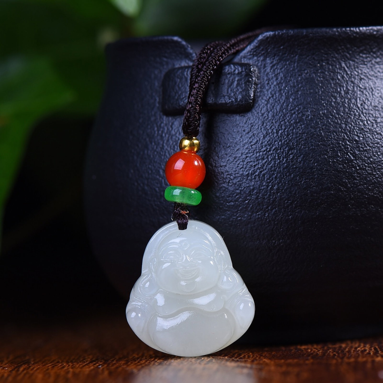 An Exquisite White Jade Maitreya Buddha Pendant: An Exquisite White Jade Maitreya Buddha Pendant,Size:20mmx21mm (寓意)吉祥 心怀天下 能容天下事 白玉弥
