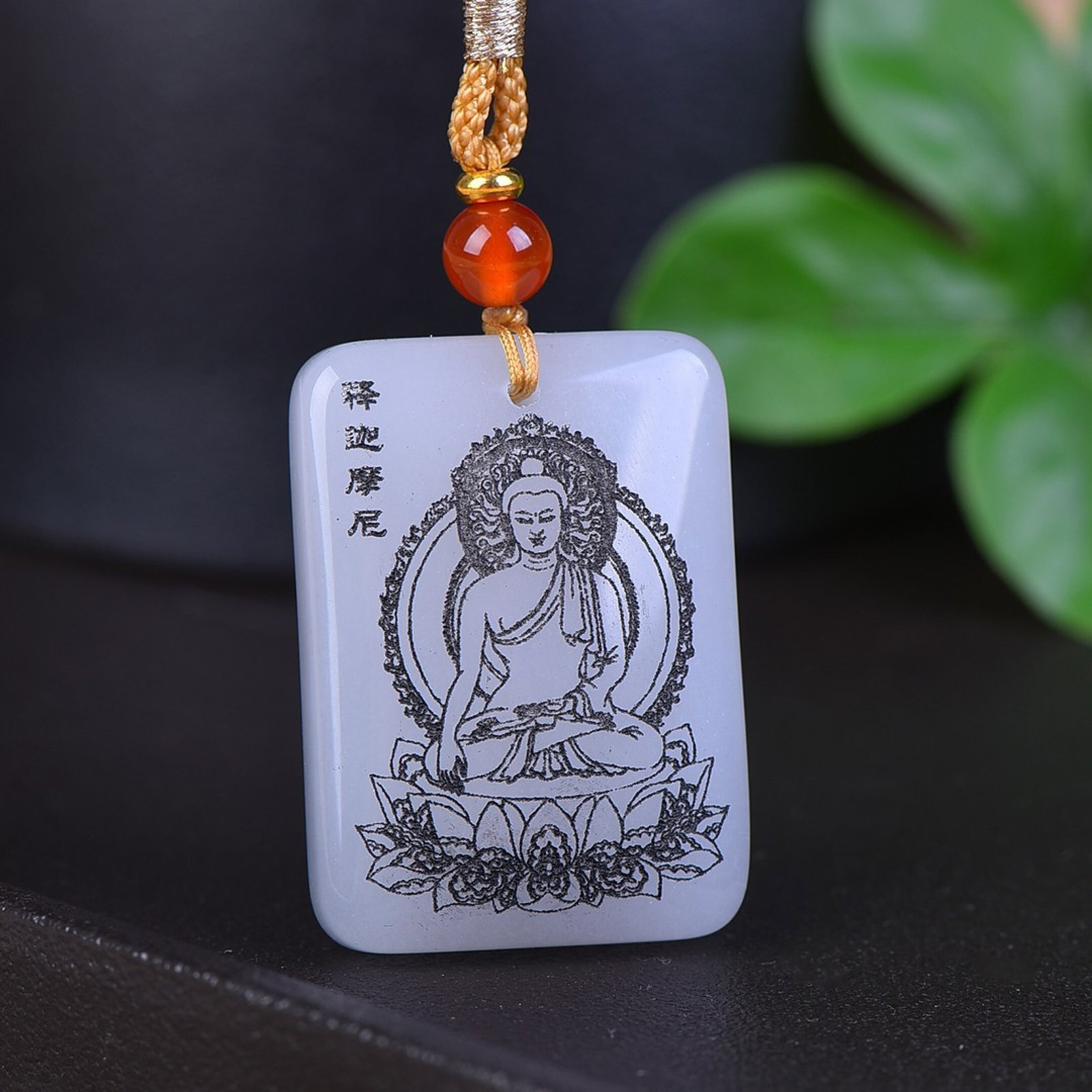 An Exquisite White Jade Statue of Sakyamuni Pendant: An Exquisite White Jade Statue of Sakyamuni Pendant,Size:24mmx35mm 白玉释迦摩尼挂件