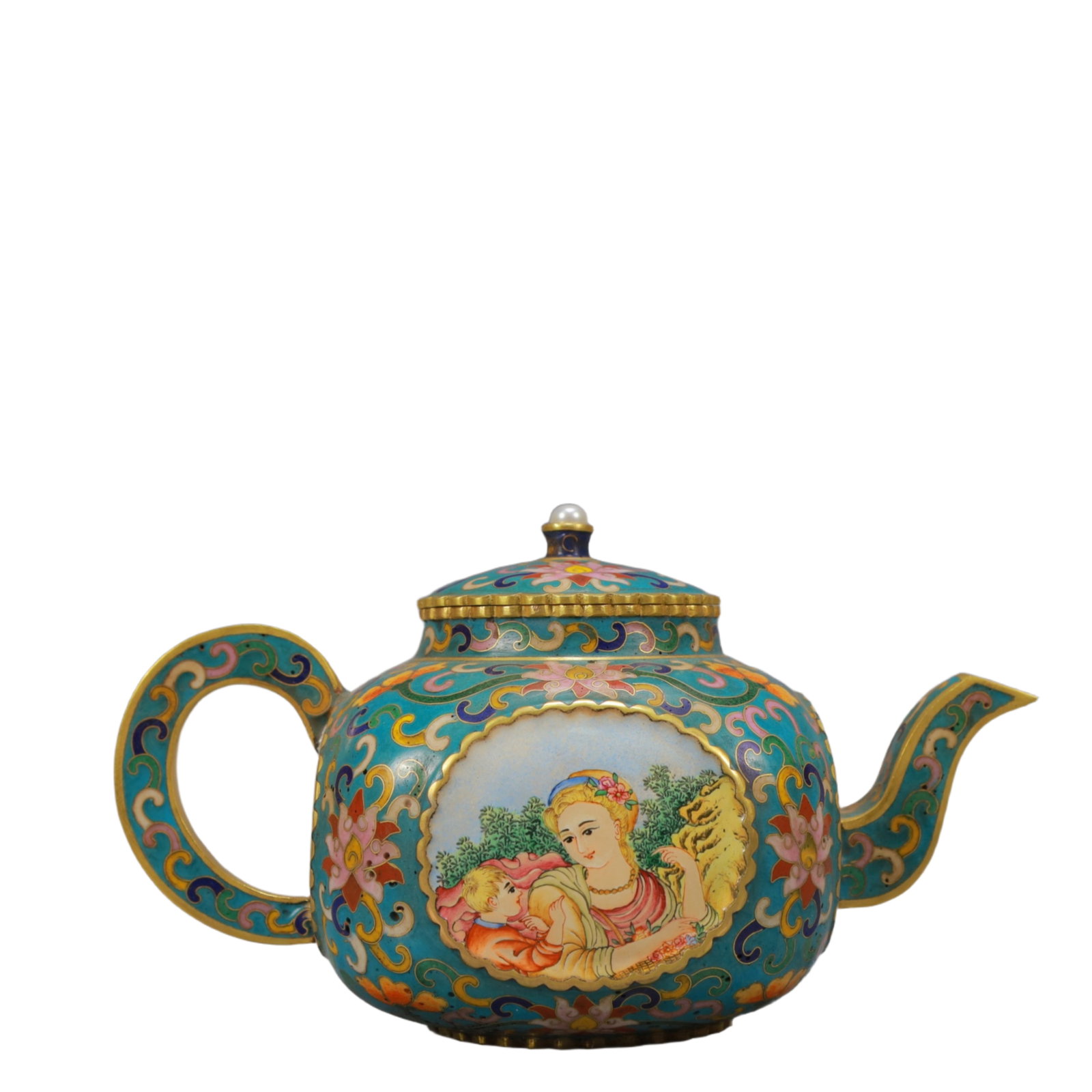 An Exquisite Painted Enamel Figure Pattern Ewer: An Exquisite Painted Enamel Figure Pattern Ewer,Qing Dynasty, China,Qianlong Four-character Mark,Size:7.5inx3.9inx3.7in,Weight:550g 画珐琅人物纹执壶,