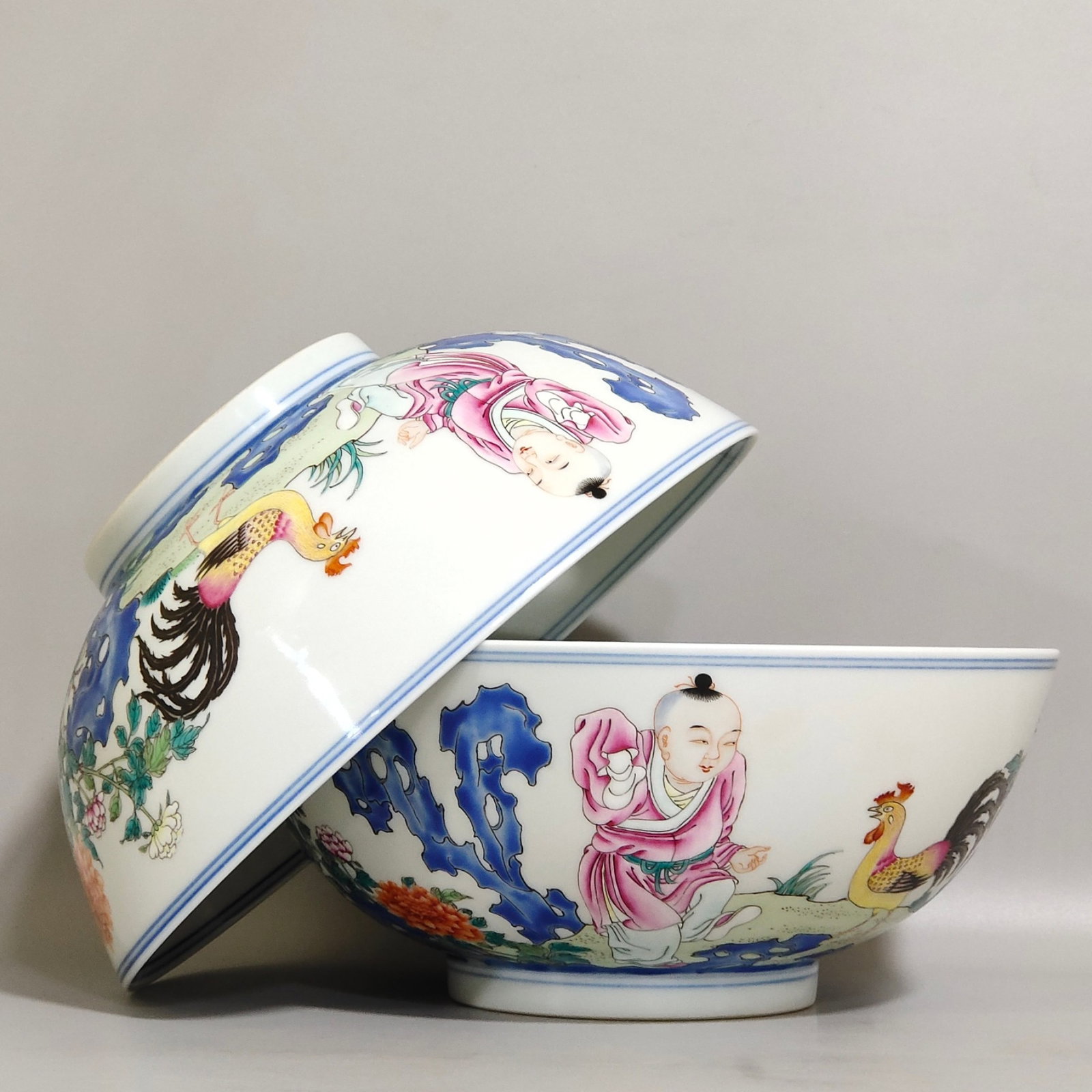 A Pair of Exquisite Famille-Rose Character and Story Pattern Bowl,with poem: A Pair of Exquisite Famille-Rose Character and Story Pattern Bowls,with poem,Qing Dynasty,China,Qianlong Six-character Mark,Size:2.9inx6.9in 一对粉彩人物故