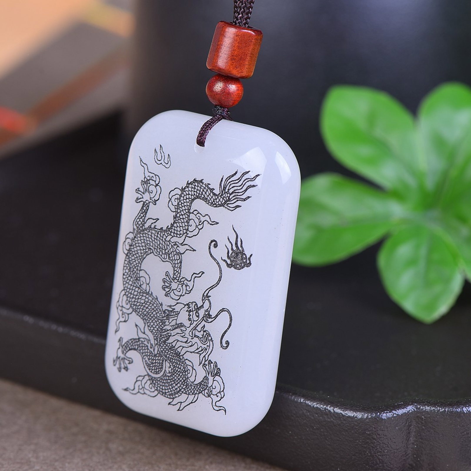 An Exquisite White Jade Dragon Pattern Pendant - 3
