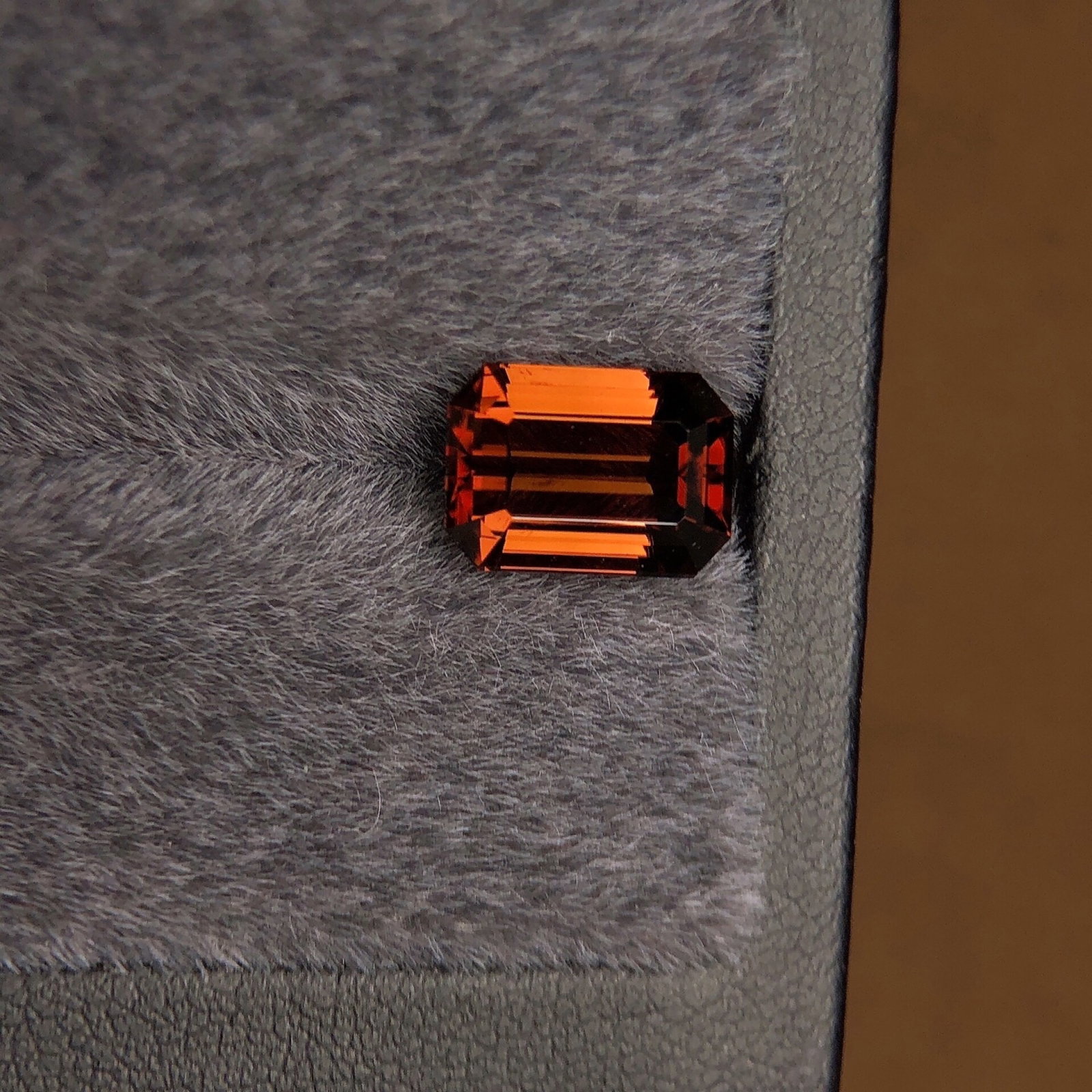 4.76Ctw Natural Tourmaline Loose: 4.76Ctw Natural Tourmaline Loose,Size:11.2mmx8.0mmx6.2mm 4.76Ctw天然碧玺裸石