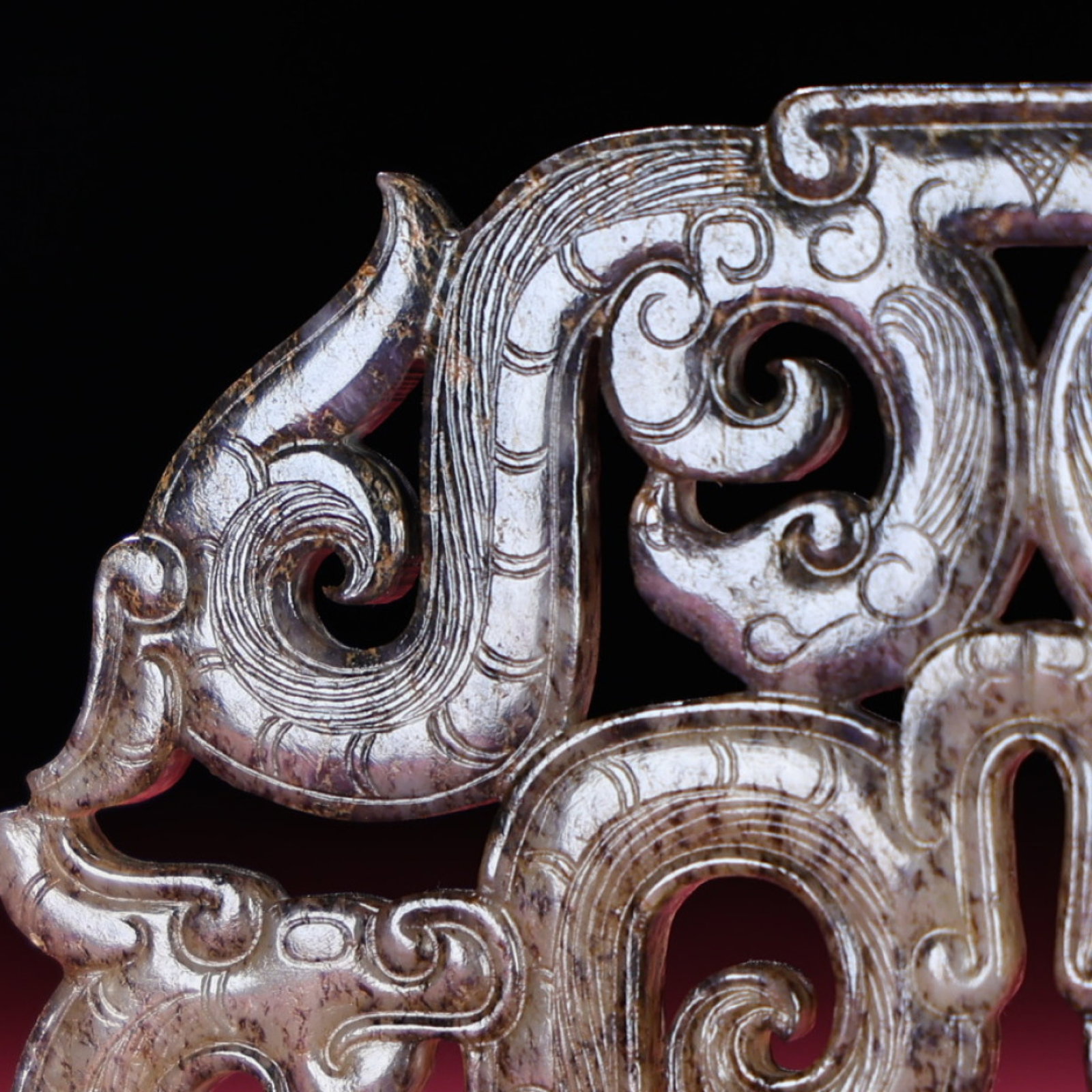 An Exquisite White Jade Dragon Pattern Pendant - 5