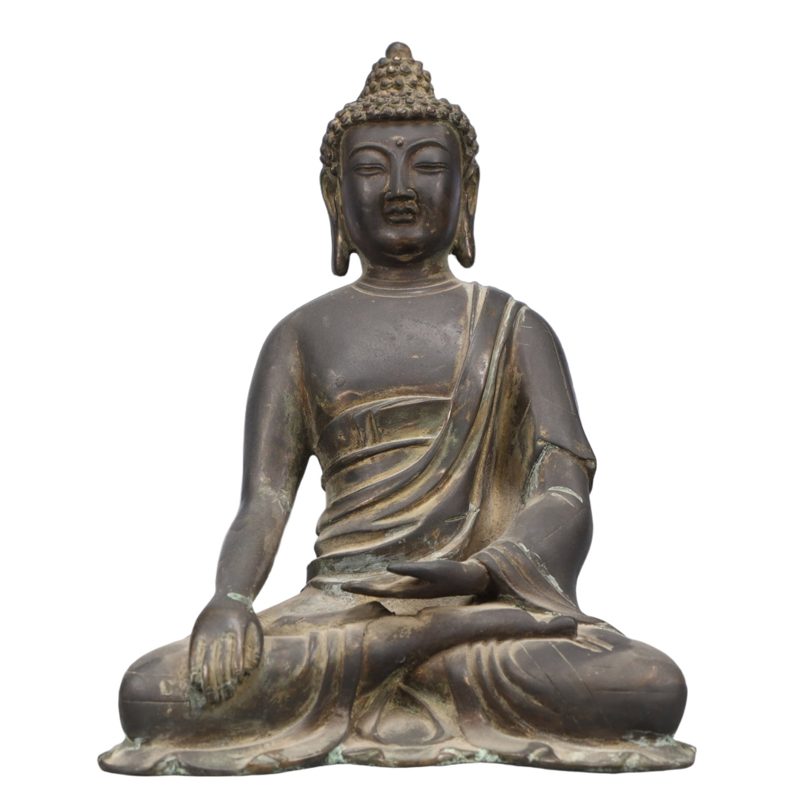 A Solemn Bronze Statue of Sakyamuni: A Solemn Bronze Statue of Sakyamuni,Qing Dynasty, China,Size:6.7inx3.5inx9.4in,Weight:3100g 铜如来像,中国清代