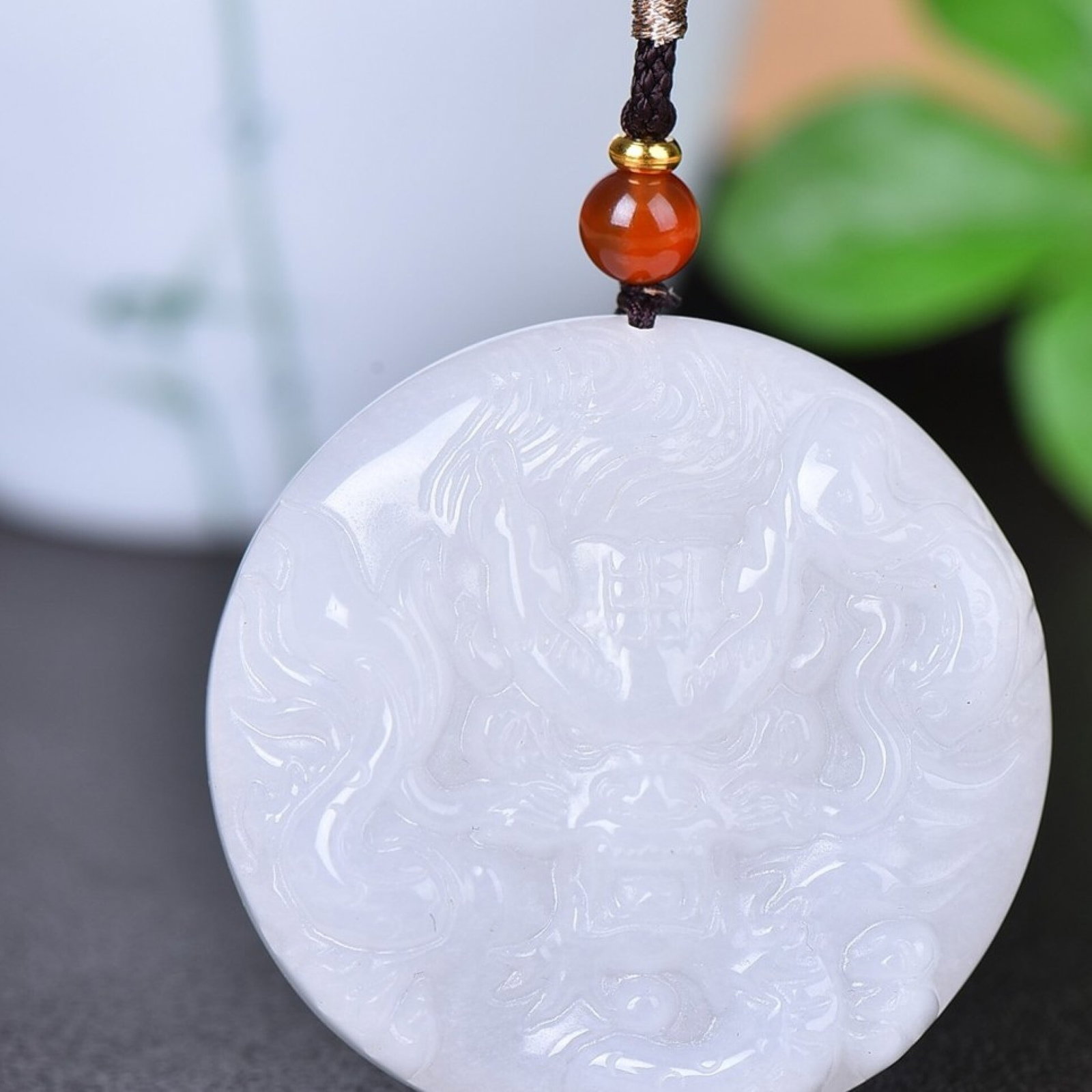 An Exquisite White Jade Dragon Pattern Pendant: An Exquisite White Jade Dragon Pattern Pendant,Size:43mmx43mm 白玉龙纹挂件