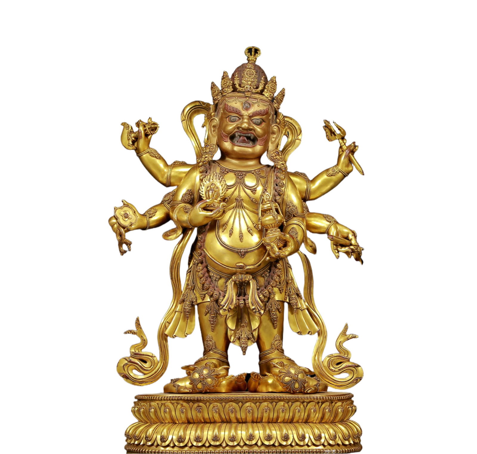 A solemn gilt bronze Vajra statue: solemn gilt-bronze Vajra statue, Yongle six-character mark, Ming Dynasty, China. Vajra's figure is solemn and majestic, symbolizing strong will and invincible power. At the same time, his face is sole