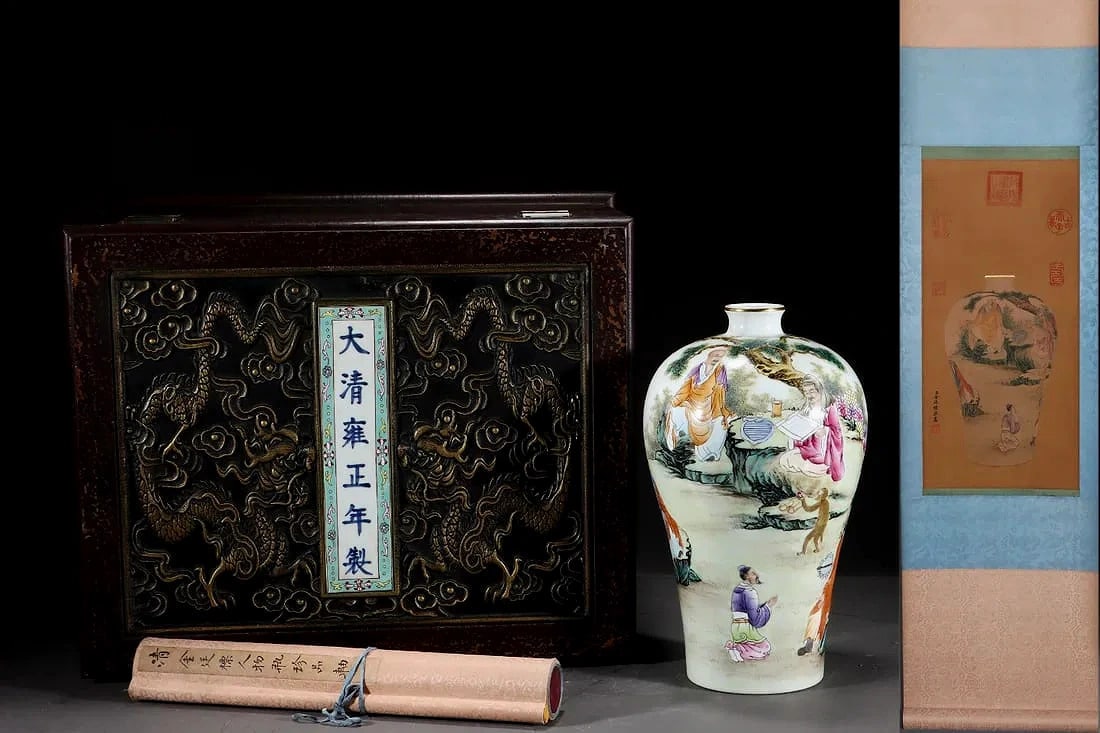 A Rare Famille-Rose Figure Pattern Vase,With Silk Vertical Scroll Ink Painting: A Rare Famille-Rose Figure Pattern Vase,With Silk Vertical Scroll Ink Painting,Qing Dynasty, China,Yongzheng Six-character Mark,Size: Vase12.5inx7.2in;Painting22inx10.8in 粉彩人Ĥ