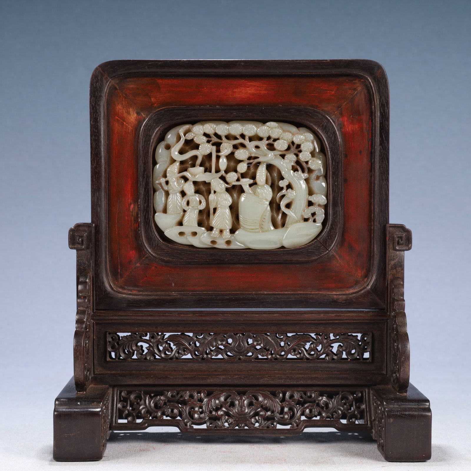 An Exquisite Zitanwood Inlaid White Jade Figure Pattern Table Screen: An Exquisite Zitanwood Inlaid White Jade Figure Pattern Table Screen,Qing Dynasty, China,Size:7.7inx4.3inx8.7in,Weight:650g 紫檀木嵌白玉人物纹