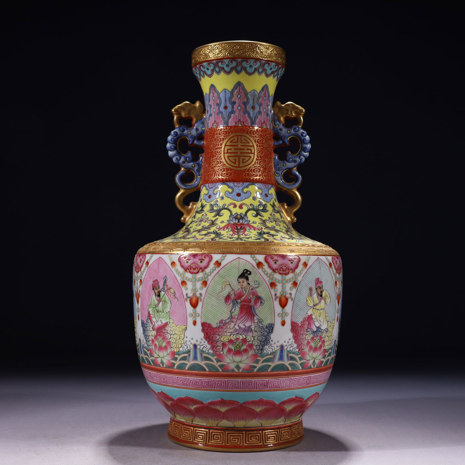 An Exquisite Famille-Rose Painted Gold Figure Pattern Double-Ears Vase,with an Imperial Poem by: An Exquisite Famille-Rose Painted Gold Figure Pattern Double-Ears Vase,with an Imperial Poem by Emperor Qianlong,Qing Dynasty,China,Size:6.3inx12.2in,Weight:1700g 粉彩描金É