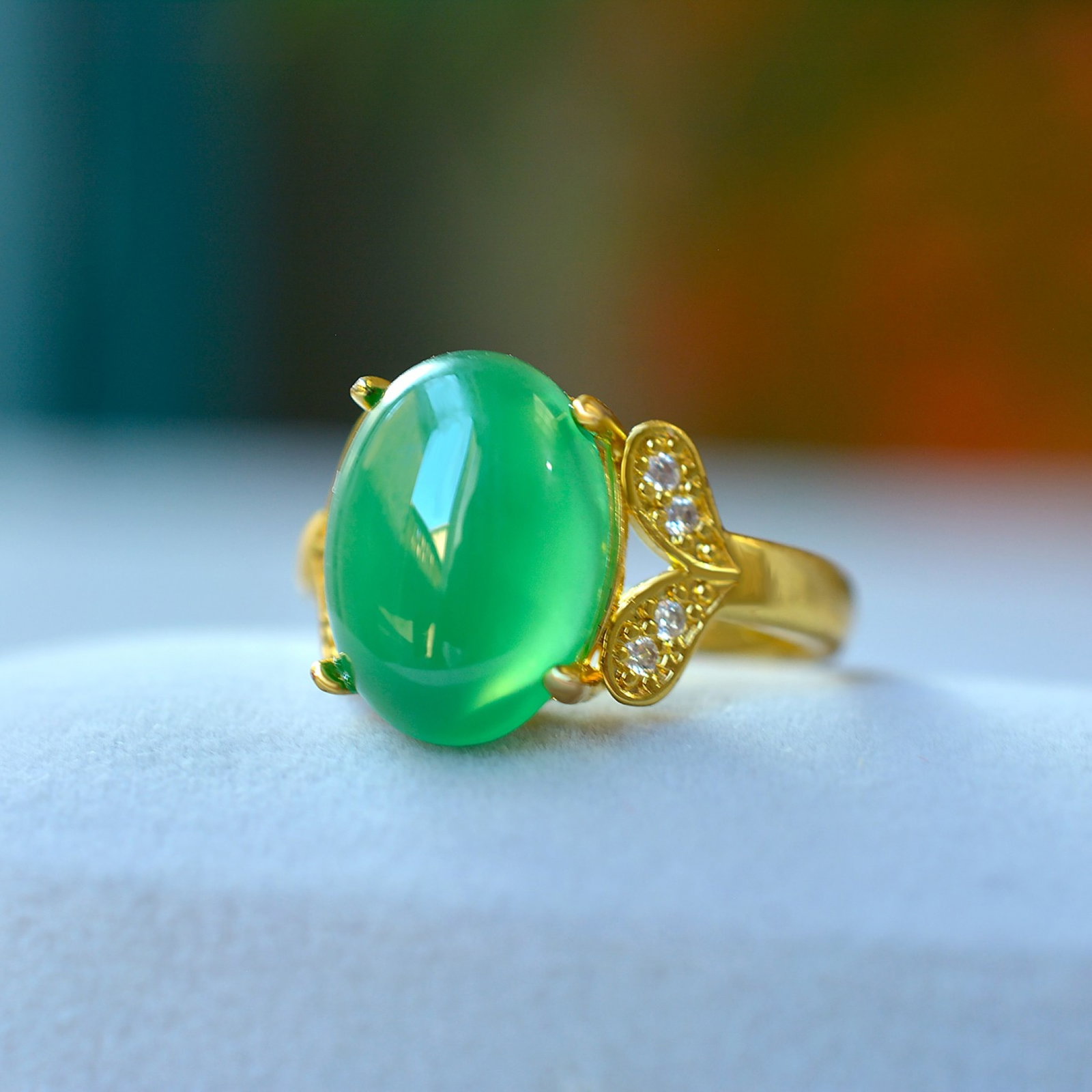 An Exquisite Ring,Inlaid Diamond: An Exquisite Ring Size:10mmx14mm 戒指