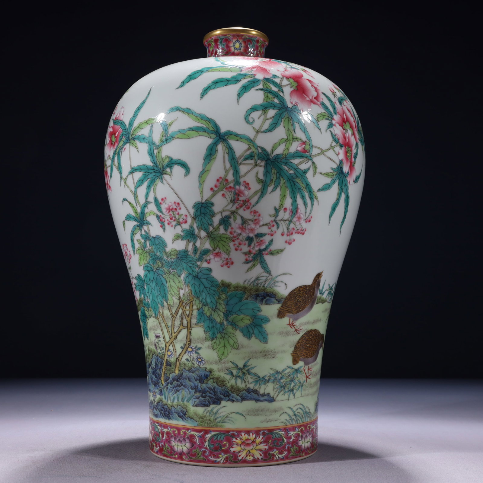 An Exquisite Famille-Rose Painted Gold Flower and Bird Pattern Vase,with poem: An Exquisite Famille-Rose Painted Gold Flower and Bird Pattern Vase,with poem,Qing Dynasty,China,Yongzheng Six-character Mark,Size:8.3inx15.4in,Weight:3550g 粉彩描金花