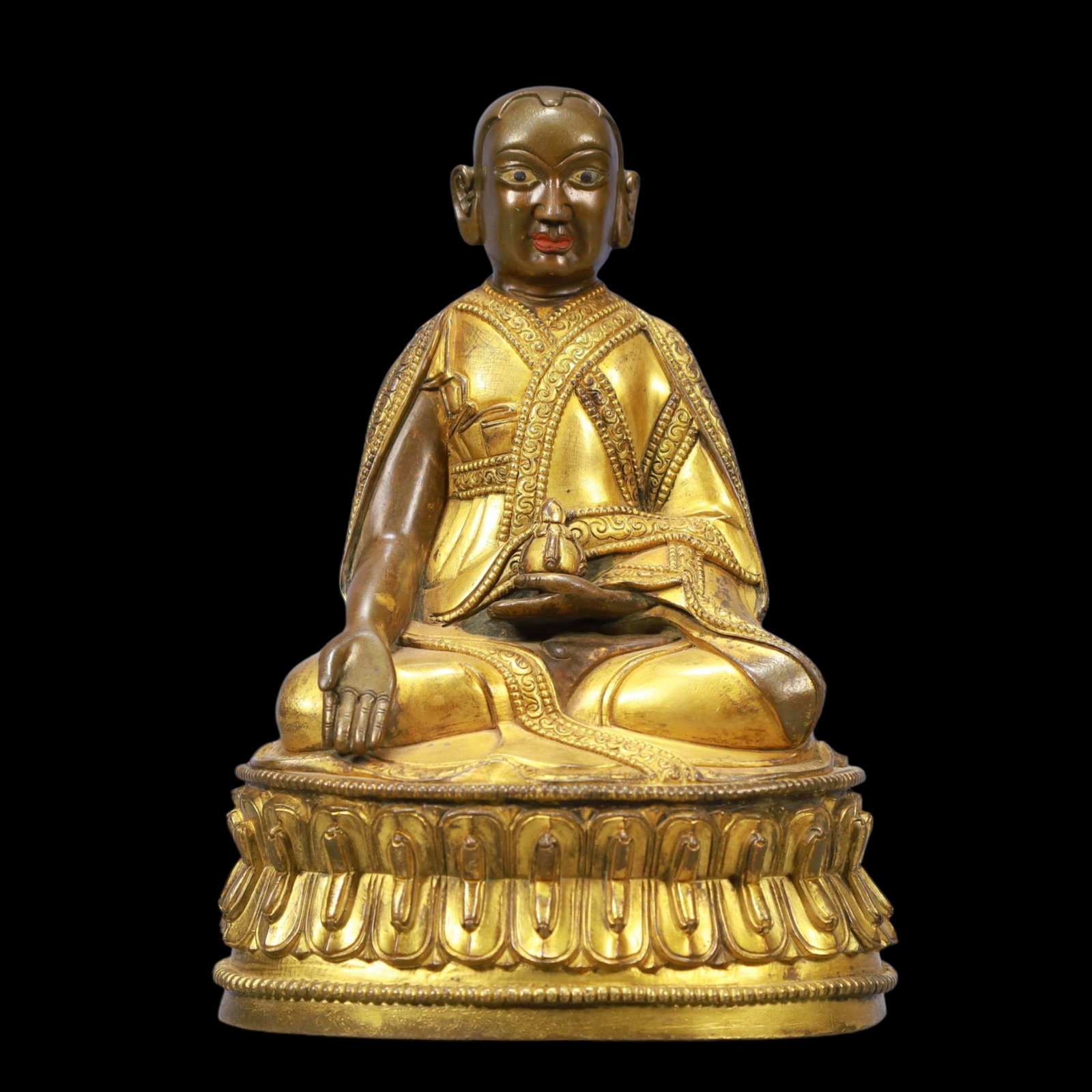 A Solemn Gilt Bronze Statue of Guru: A Solemn Gilt Bronze Statue of Guru,Ming Dynasty, China,Size:6.5inx4.5inx8.7inWeigh:2700g 铜鎏金上师像,中国明代
