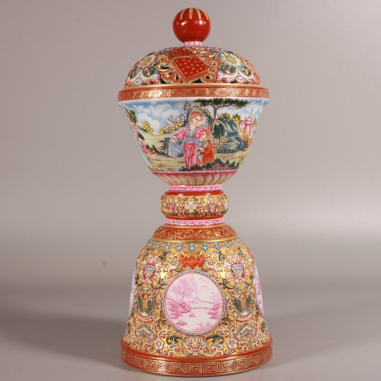 An Exquisite Gold Ground Enamel Character and Story Pattern Censer: An Exquisite Gold Ground Enamel Character and Story Pattern Censer,Qing Dynasty,China,Qianlong Six-character Mark,Size:11.4inx5.1in 金地珐琅彩人物故