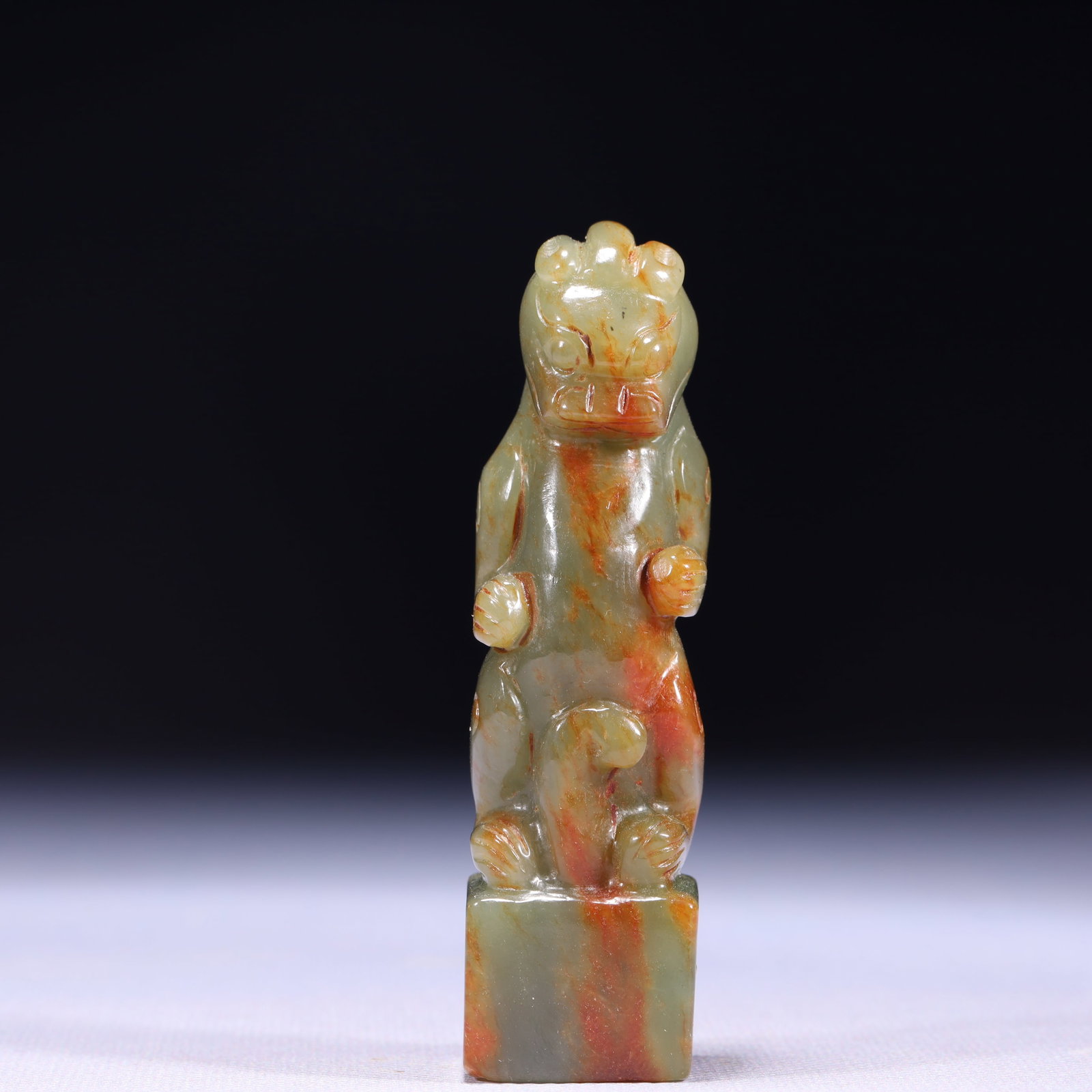 An Exquisite Green Jade Beast Seal: An Exquisite Green Jade Beast Seal,Qing Dynasty,China,Size:1inx3.5in,Weight:123g 青玉兽印章,中国清代