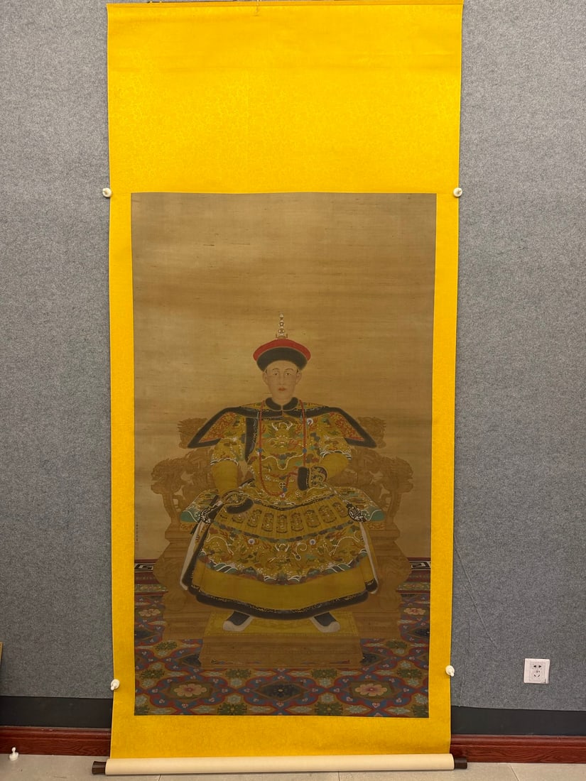 A Chinese Vertical Scroll Ink Painting of Figure on Silk (1 of 11)