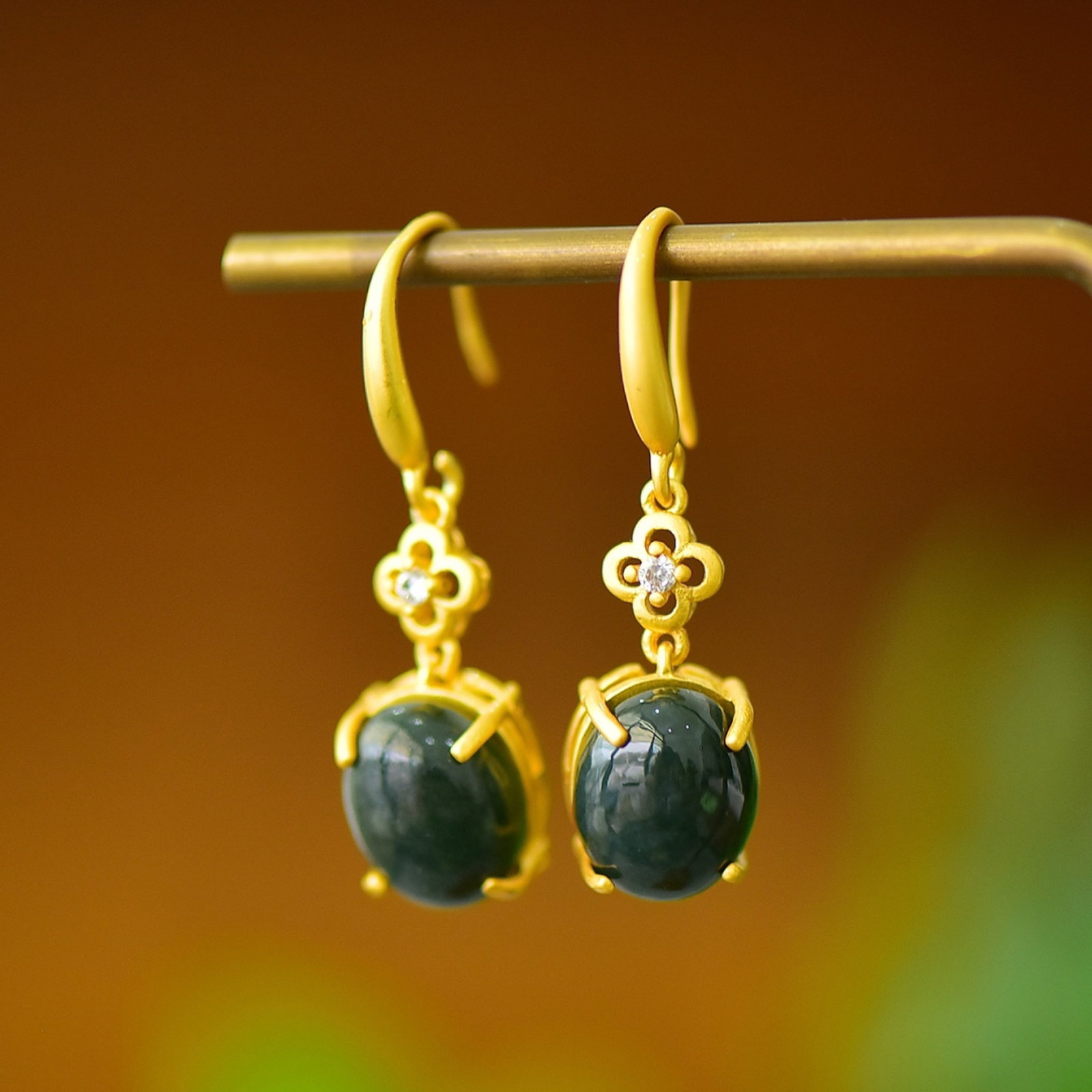 A Pair of Exquisite Bronze-Gold Plated Inlaid Green Jade Earrings: A Pair of Exquisite Bronze-Gold Plated Inlaid Green Jade Earrings,Size:3.9inx4.7in 一对铜镀金镶青玉耳环