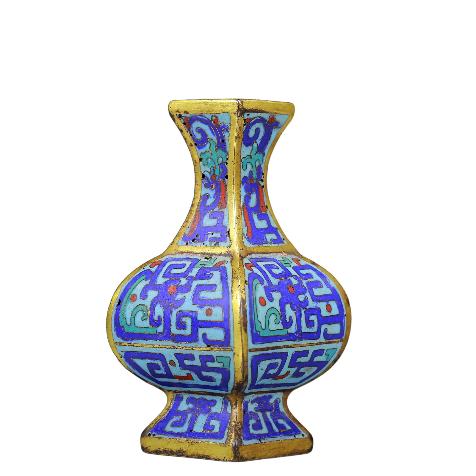 An Exquisite Cloisonne Chi-Dragon Pattern Vase: An Exquisite Cloisonne Chi-Dragon Pattern Vase,Qing Dynasty, China,Qianlong Four-character Mark,Size:2.4inx4.7in,Weight:395g 景泰蓝螭龙纹瓶，清