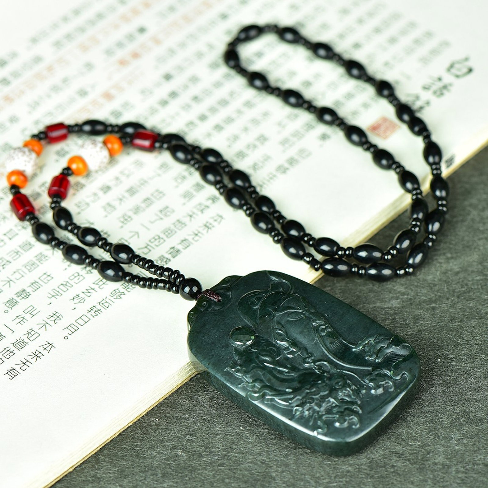 An Exquisite Jasper Figure Pattern Pendant - 4