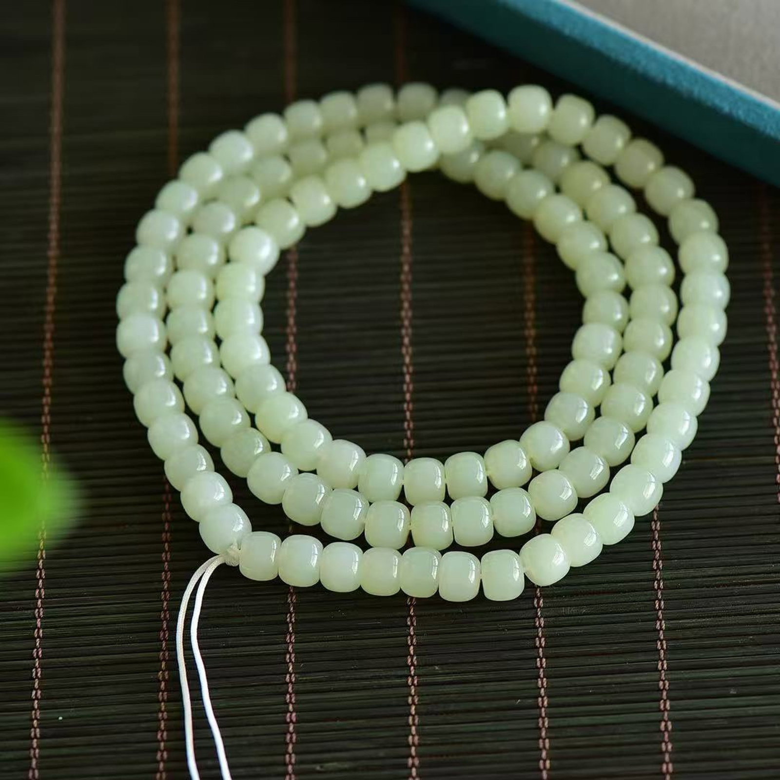 An Exquisite White Jade Bracelets - 5