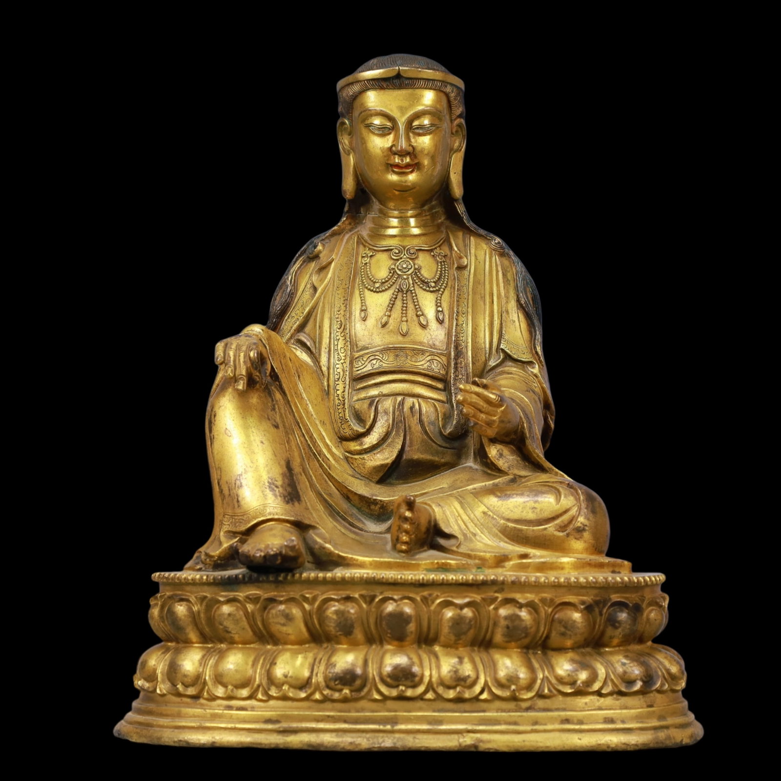 A Solemn Gilt Bronze Statue of Bodhisattva: A Solemn Gilt Bronze Statue of Bodhisattva,Ming Dynasty, China,Yong Le Six-character Mark,Size:9.6inx7.7inx11.8inWeigh:9050g