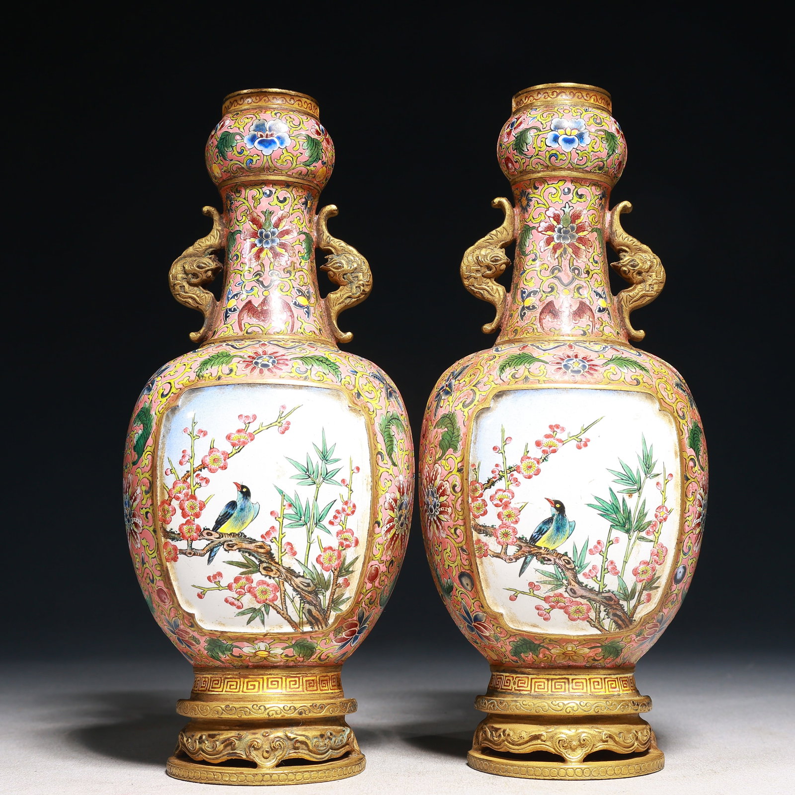 A Pair of Exquisite Cloisonne Flower Pattern Bats-Ears Vases: A Pair of Exquisite Cloisonne Flower Pattern Bats-Ears Vases,Qing Dynasty,China,Qianlong Four-character Mark,Size:(Total)3.3inx8.7in,Weight:1000g 一对景泰蓝花࿏