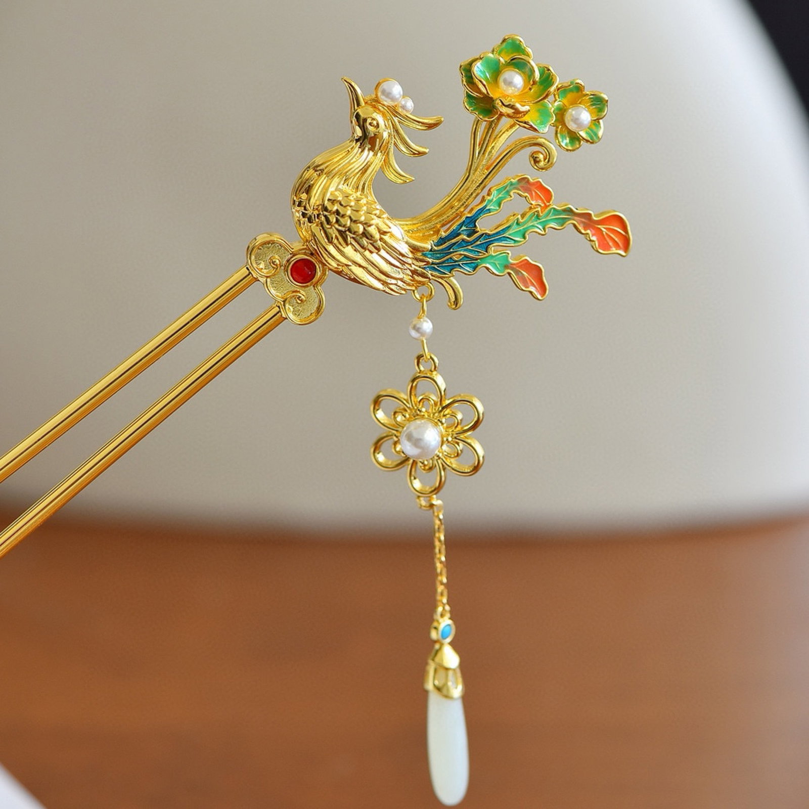 An Exquisite Bronze-Gold Plated Inlaid White Jade Phoenix Hairpin: An Exquisite Bronze-Gold Plated Inlaid White Jade Phoenix Hairpin,Size:2inx7.9in 铜镀金镶白玉凤发簪