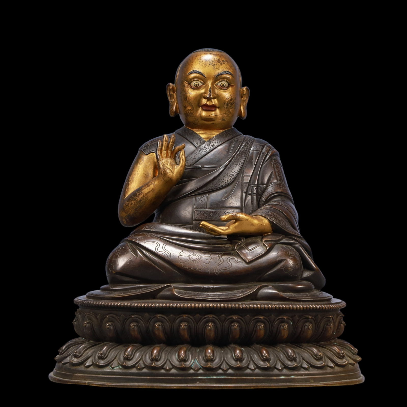 A Solemn Gilt Bronze Statue of Guru: A Solemn Gilt Bronze Statue of Guru,Ming Dynasty, China,Size:10.6inx7.9inx11inWeigh:6100g 铜鎏金上师像,中国明代