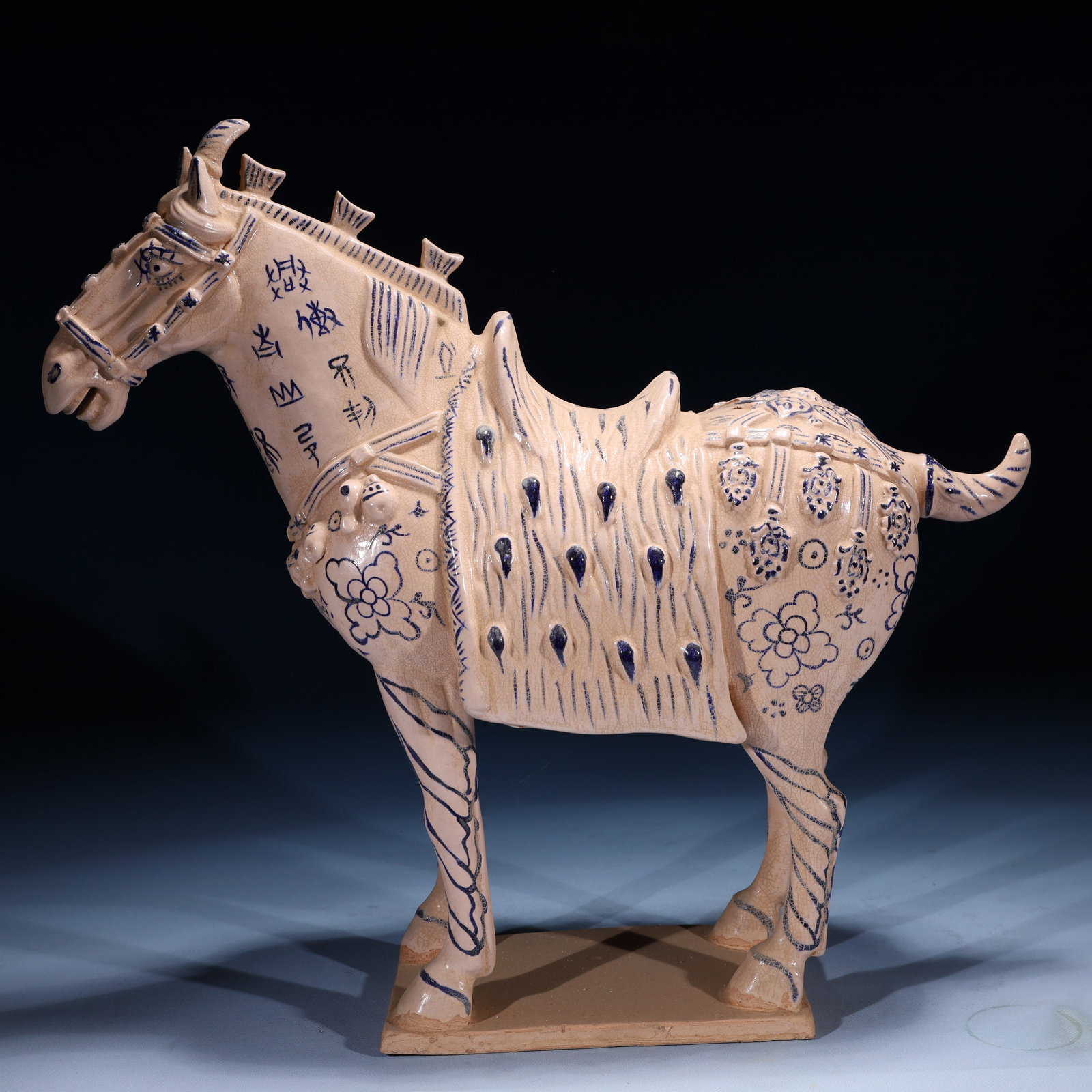 A Rare Tang Tri-Color Glazed Pottery Horse Ornaments: A Rare Tang Tri-Color Glazed Pottery Horse Ornaments,Tang Dynasty,China,Size:18.9inx5.1inx18.1in,Weight:9400g 唐三彩骏马摆件,中国唐代