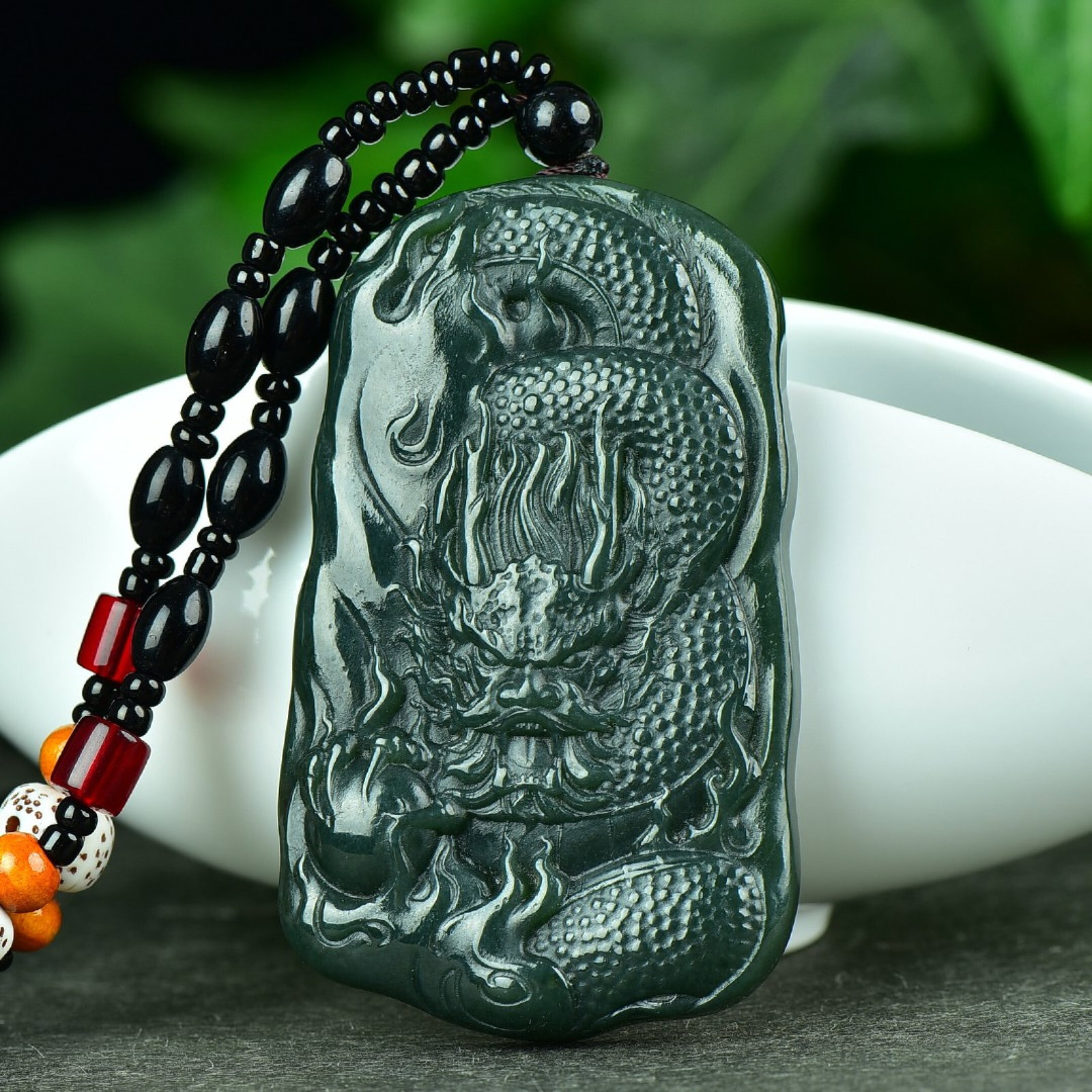 An Exquisite Jasper Dragon Pattern Pendant - 2