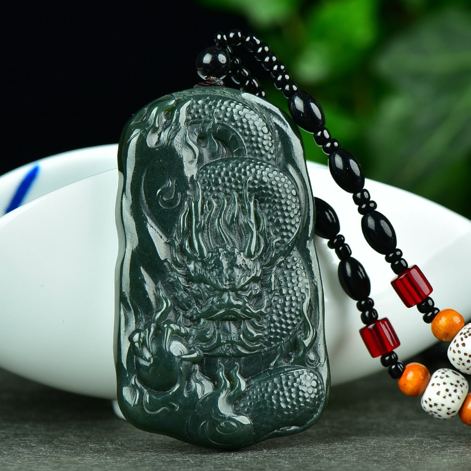 An Exquisite Jasper Dragon Pattern Pendant - 3