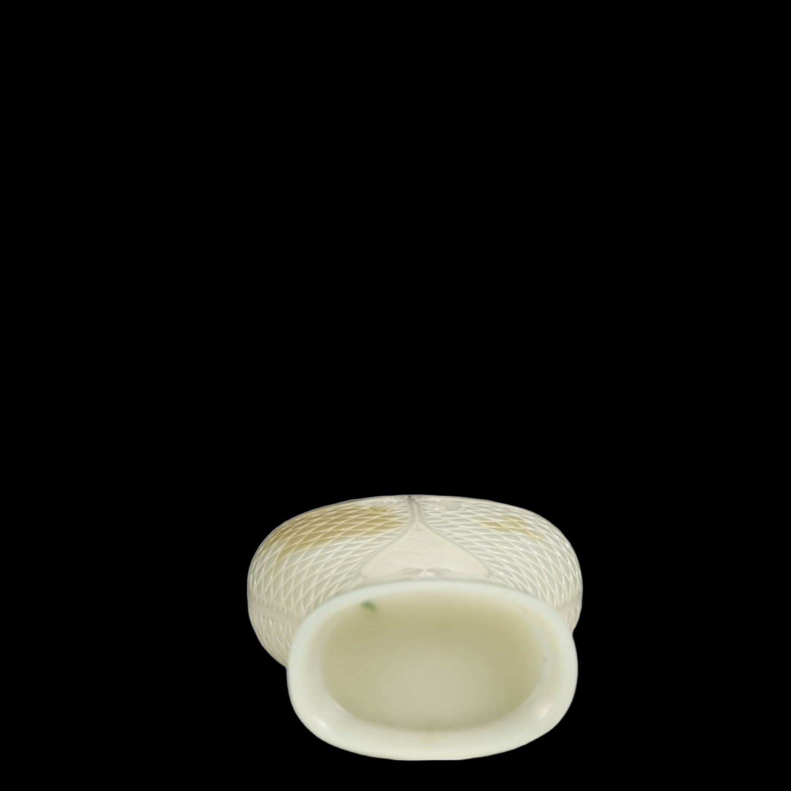 An Exquisite White Jade Fish Pattern Bottle - 11