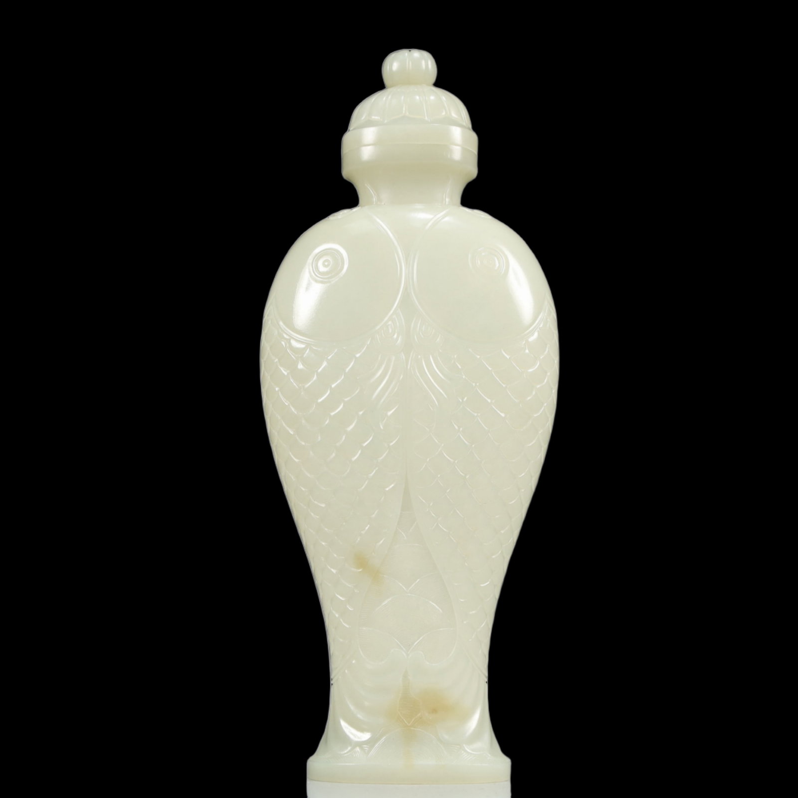 An Exquisite White Jade Fish Pattern Bottle: An Exquisite White Jade Fish Pattern Bottle,Qing Dynasty, China,Size:3.5inx1.6inx8.5in,Weight:200g 白玉鱼纹瓶带盖,中国清代