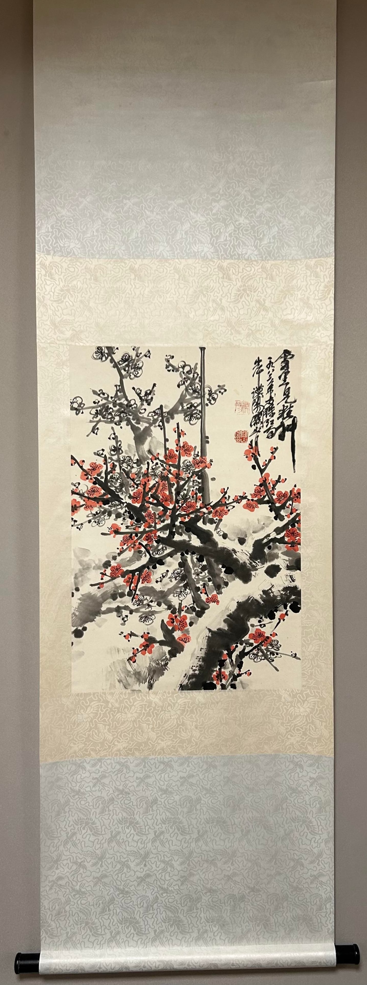 An Exquisite Embroidery Dragon Pattern Civil Official Rank Badges: A Chinese Vertical Scroll Ink Painting of Flower on Paper,Guan Shanyue,Size:26.8inx18.1in