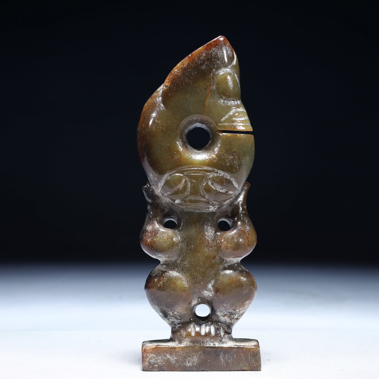 An Exquisite Agate Cover with Gold Figure Pattern Goblet: An Archaic Hongshan Culture Greenish Jade Figure Ornament,Ancient Time,China,Size:2inx0.8inx6in,Weight:350g
