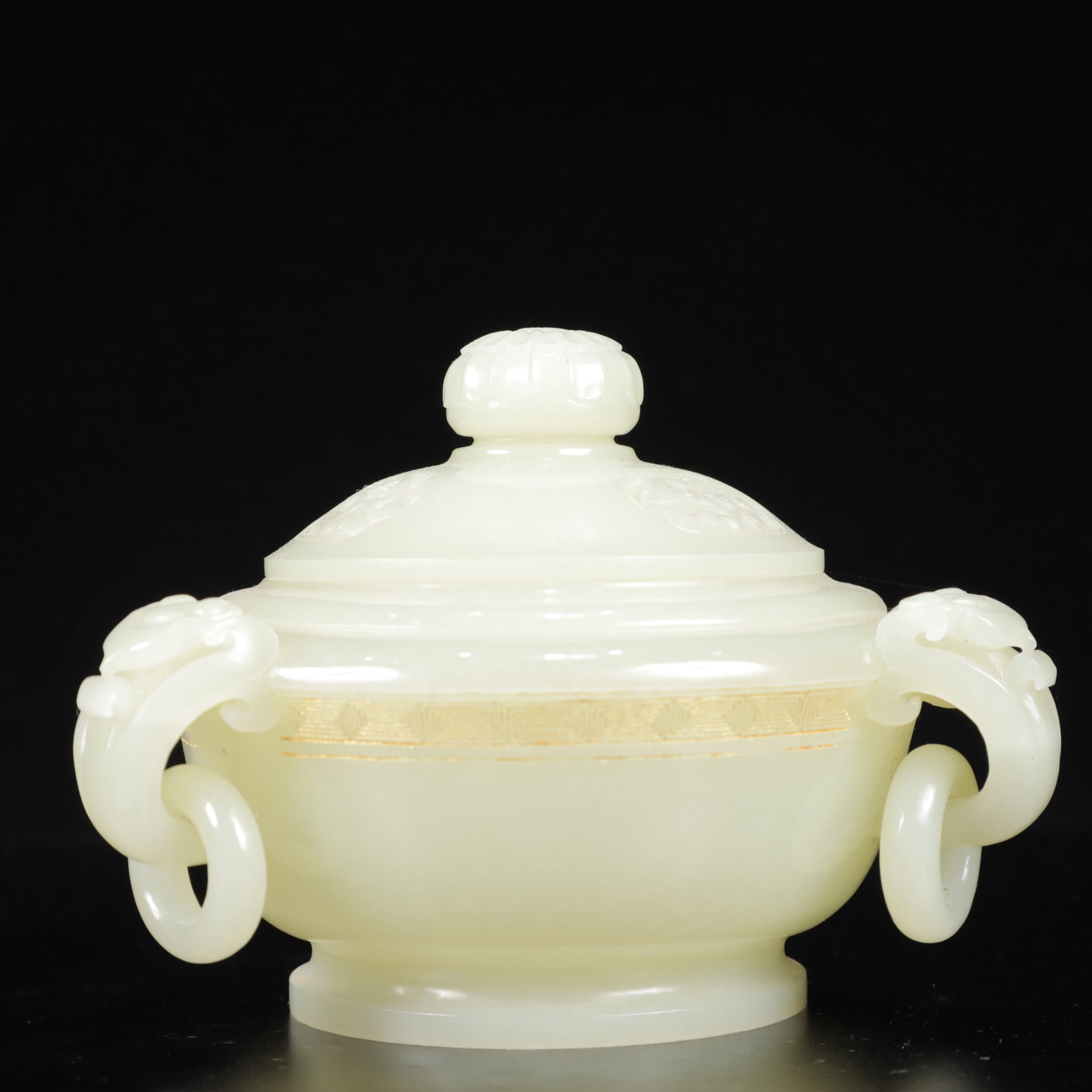 An Exquisite Blue and White Lotus Pattern Box with Cover: An Exquisite White Jade Painted Gold Flower Pattern Censer,Qing Dynasty, China,Qianlong Four-character Mark,Size:5.5inx4.1in,Weight:600g