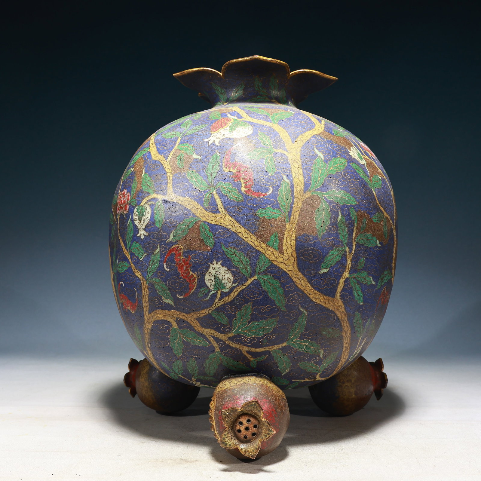 A Rare Gilt Silver Dragon Pattern Ewer - 7