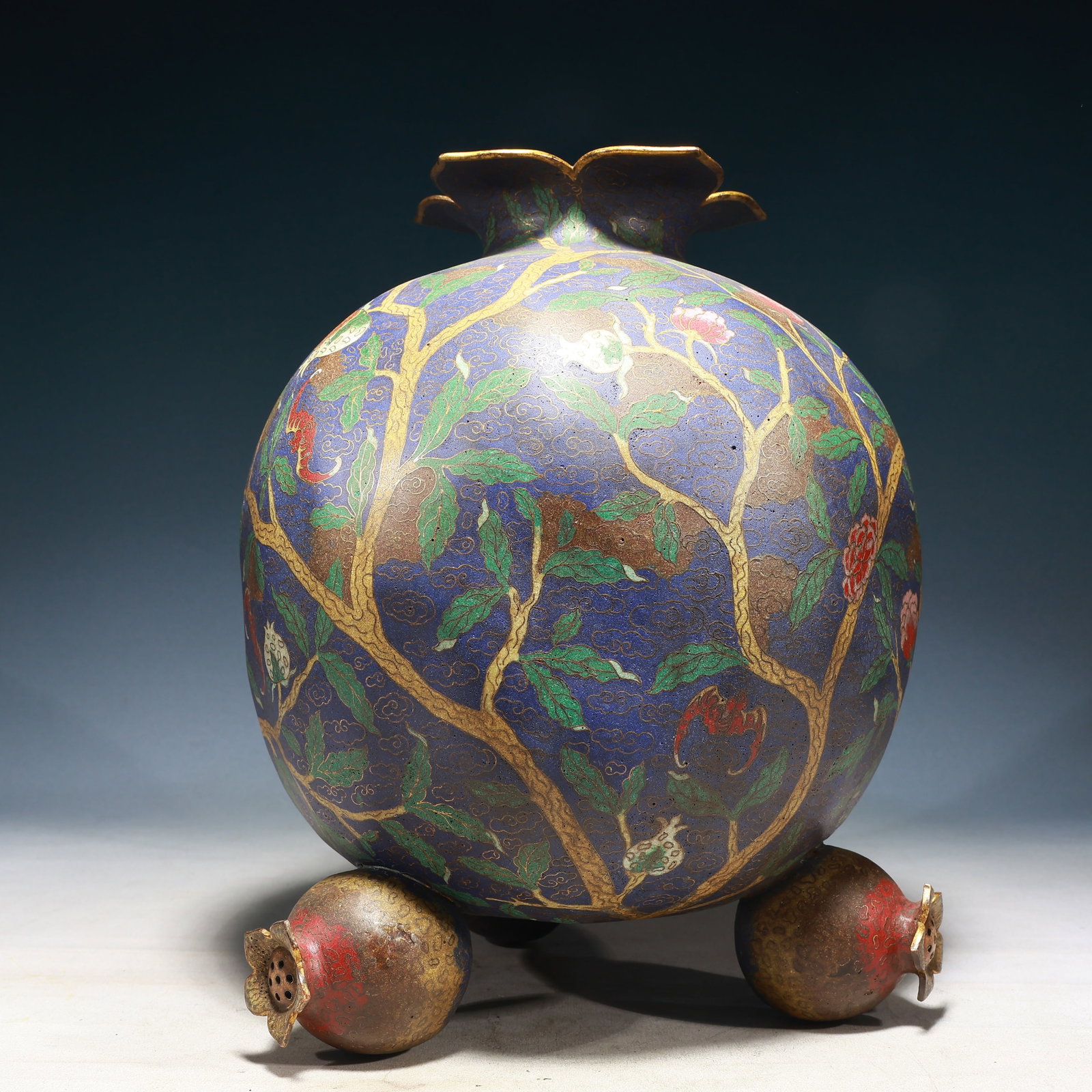 A Rare Gilt Silver Dragon Pattern Ewer - 8