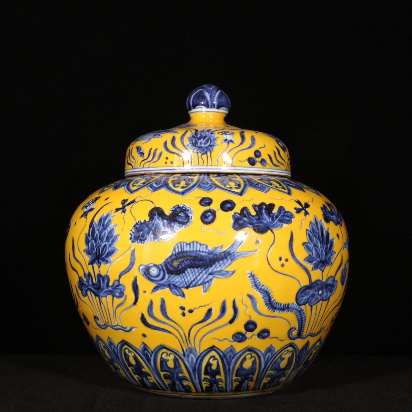 An Exquisite Agate Snuff Bottle - 5