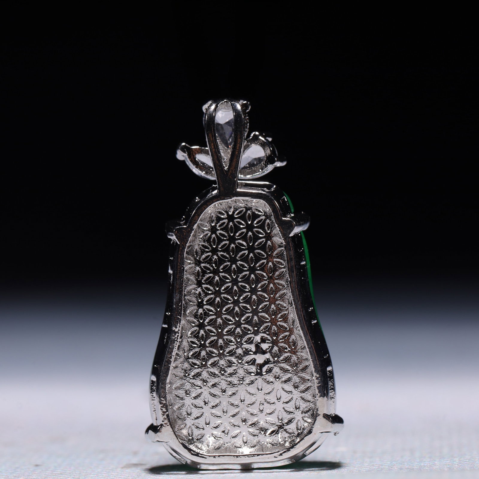 An Exquisite Doucai Bamboo Pattern Vase - 4