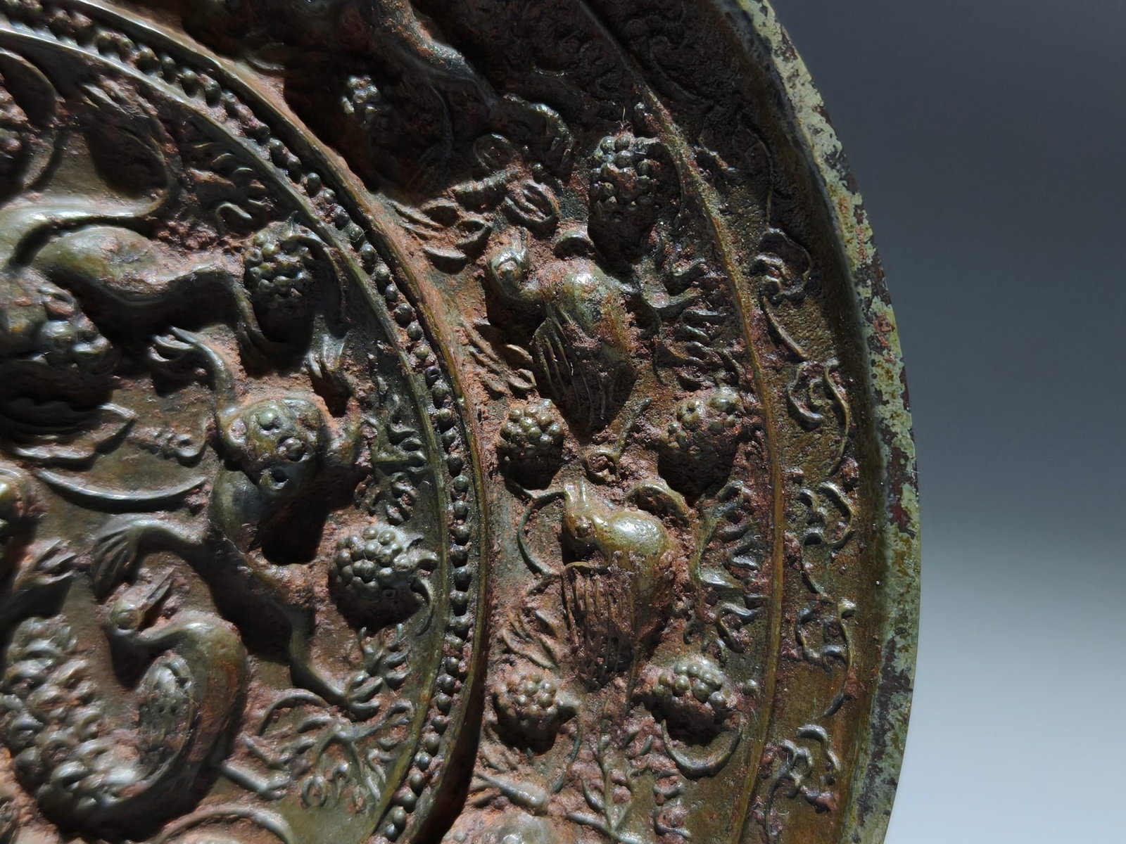 An Exquisite Ruby Red-Glazed Painted Gold Auspicious Cloud and Phoenix Pattern Pot - 5